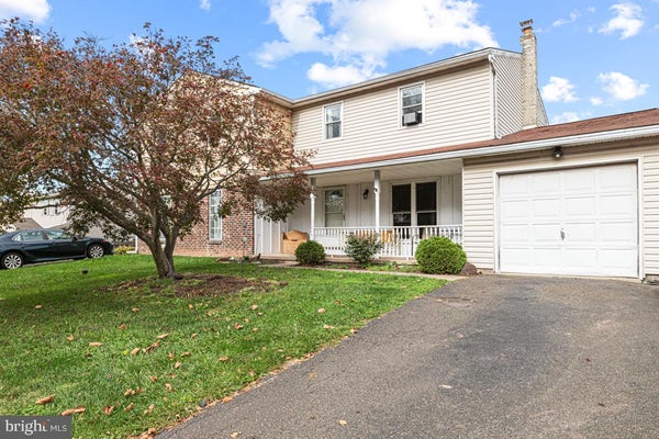 2835 N FORD DR, HATFIELD, PA 19440 - Image ee46751fd3c05b444efdc2f805abc45d/4074679576