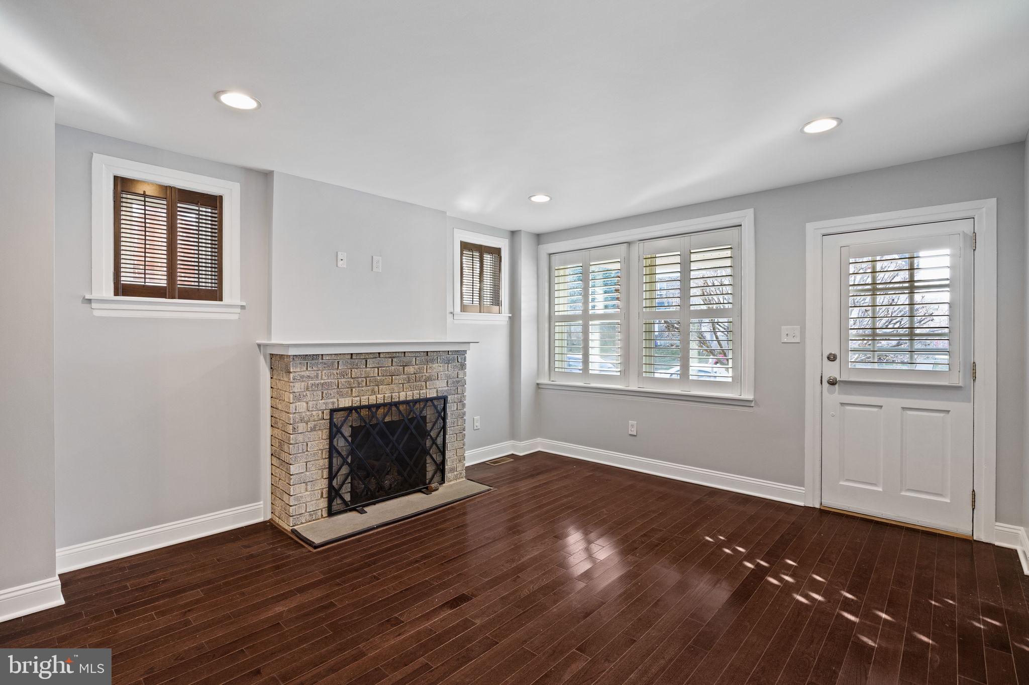 CONSHOHOCKEN - Residential