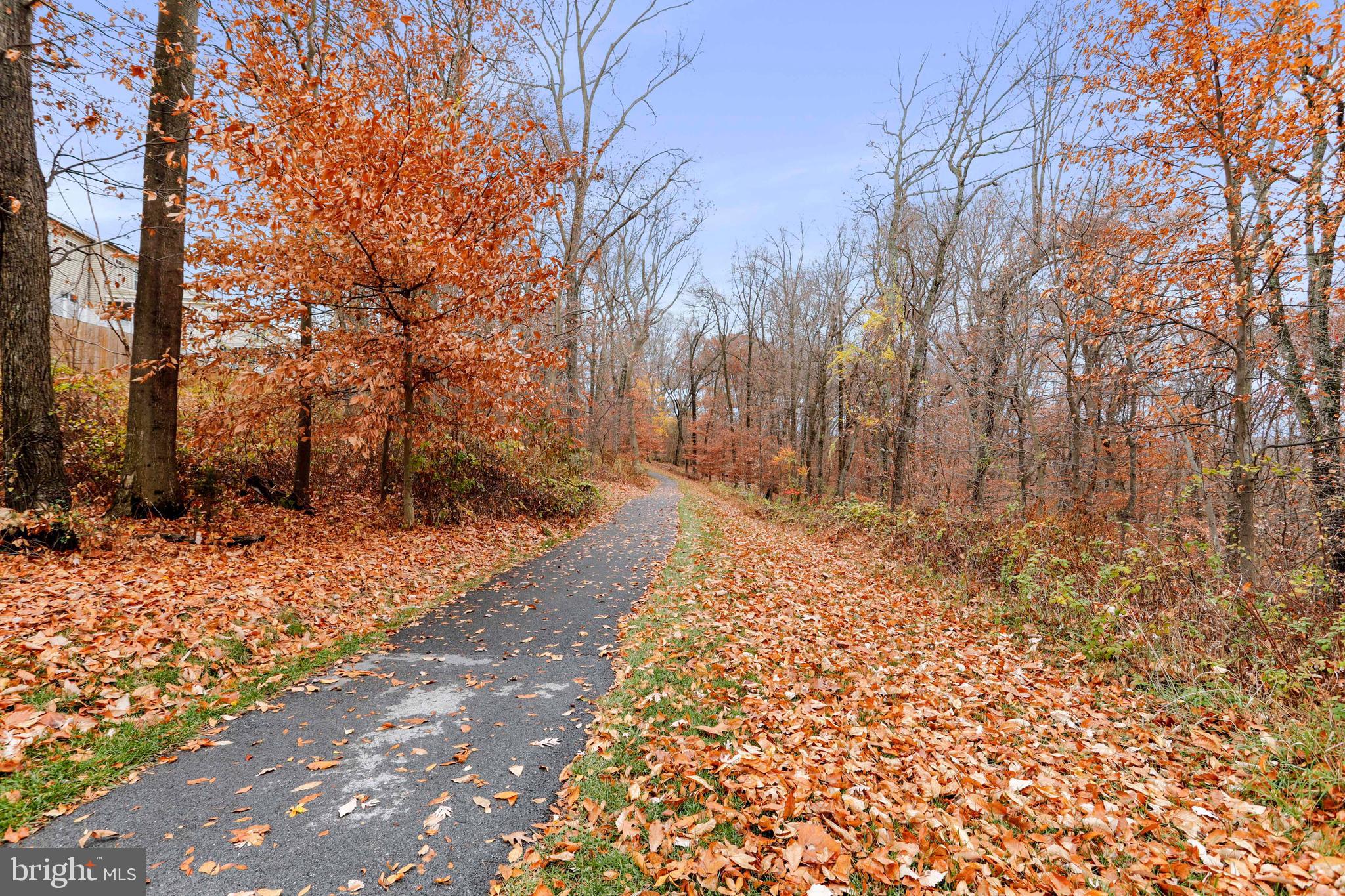 TALLYN RIDGE - Residential
