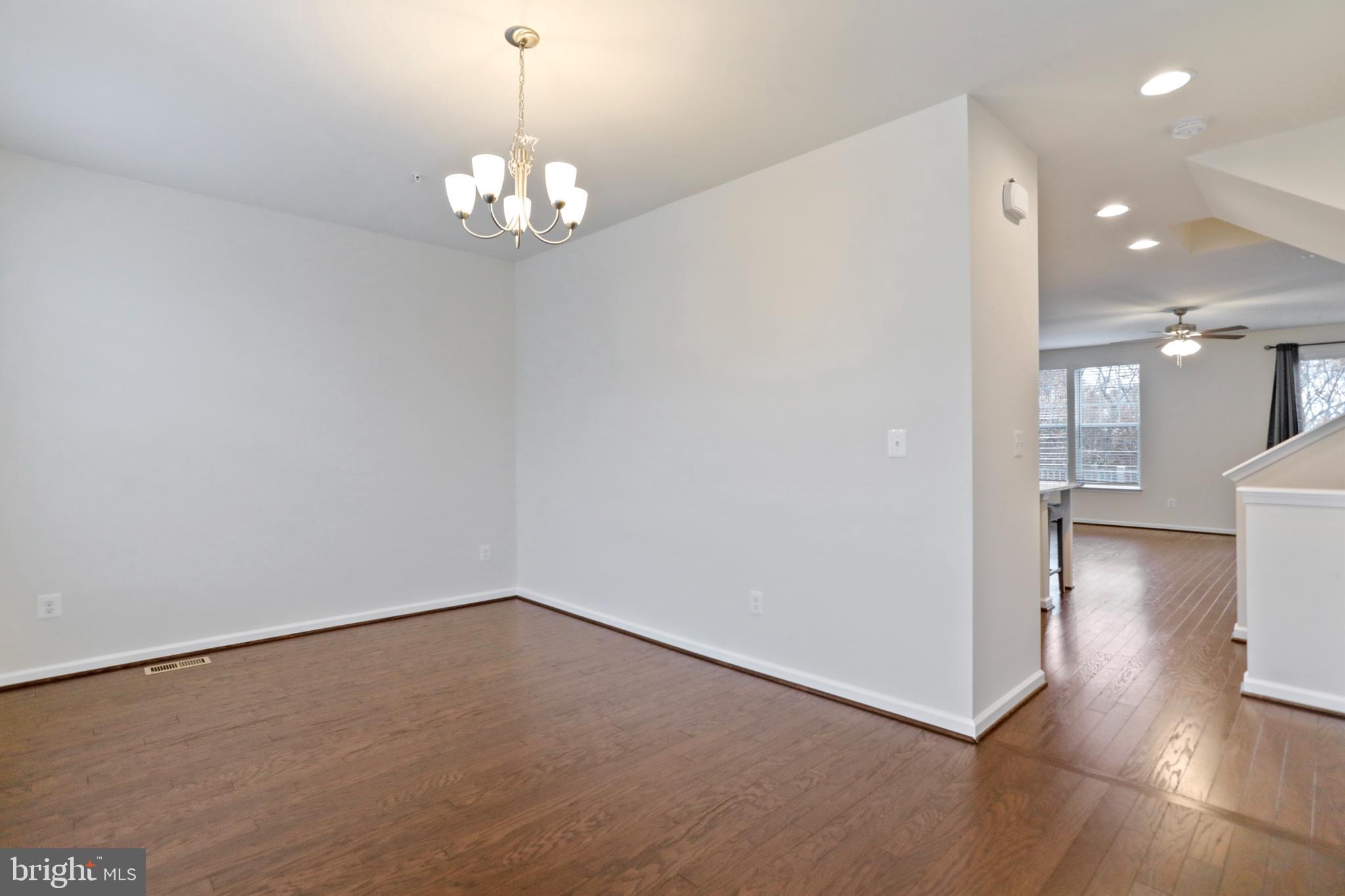 TALLYN RIDGE - Residential