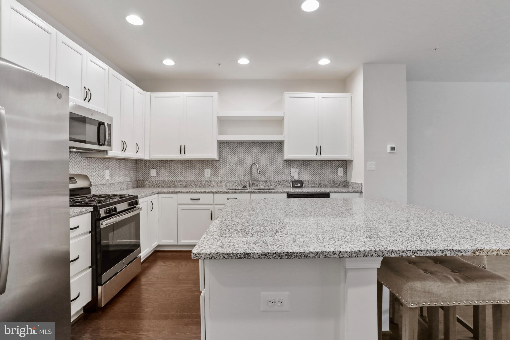 TALLYN RIDGE - Residential