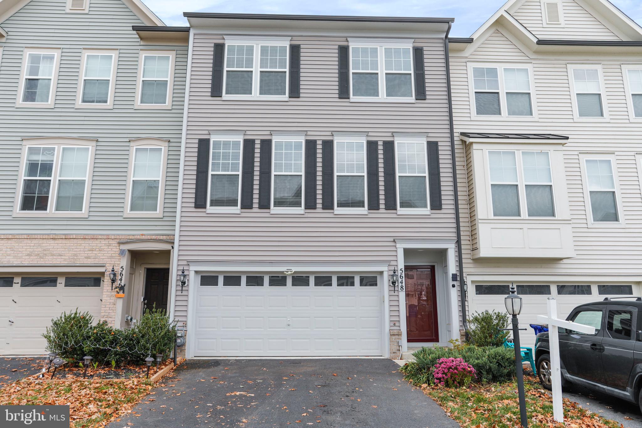 TALLYN RIDGE - Residential