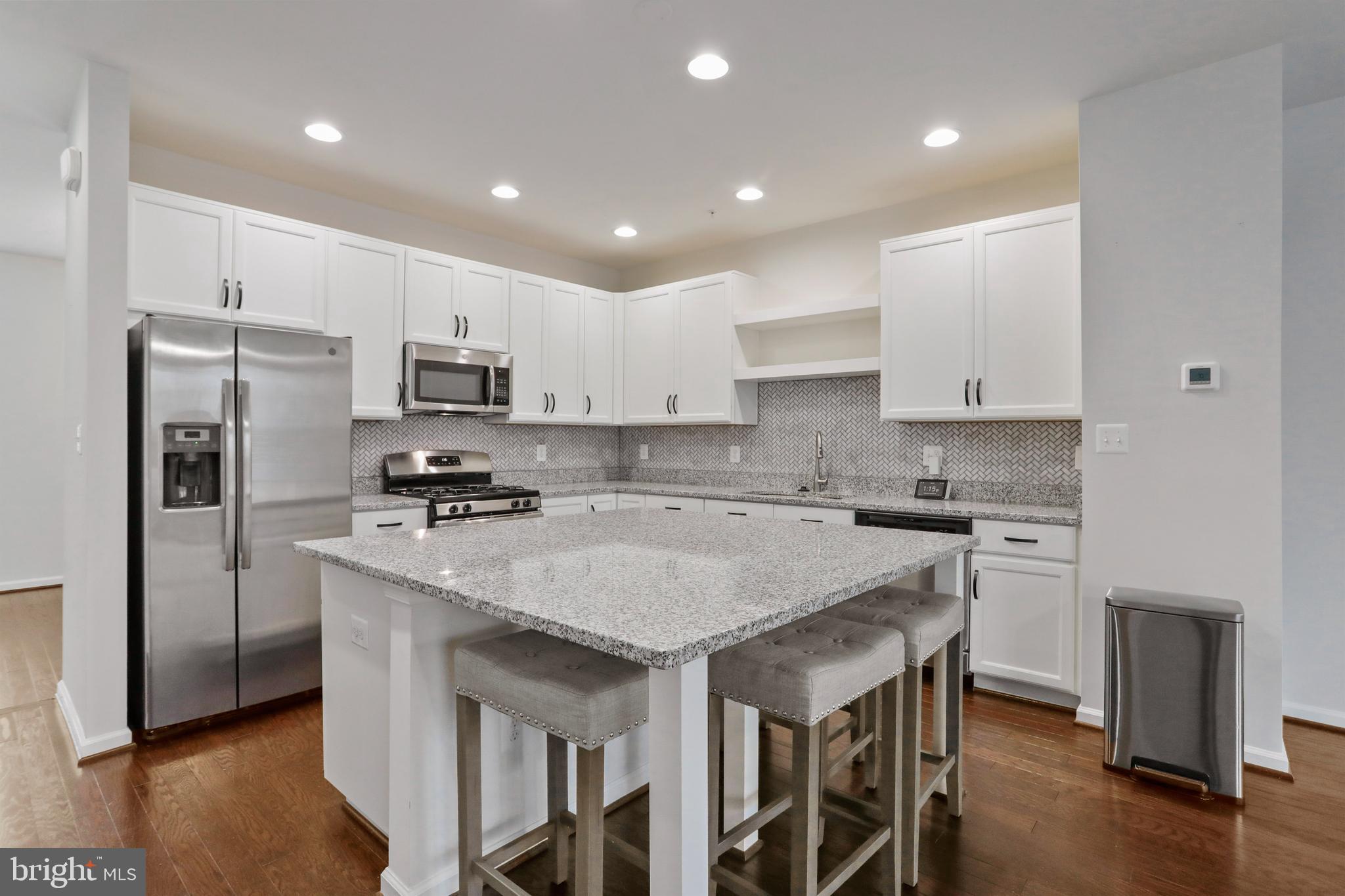 TALLYN RIDGE - Residential