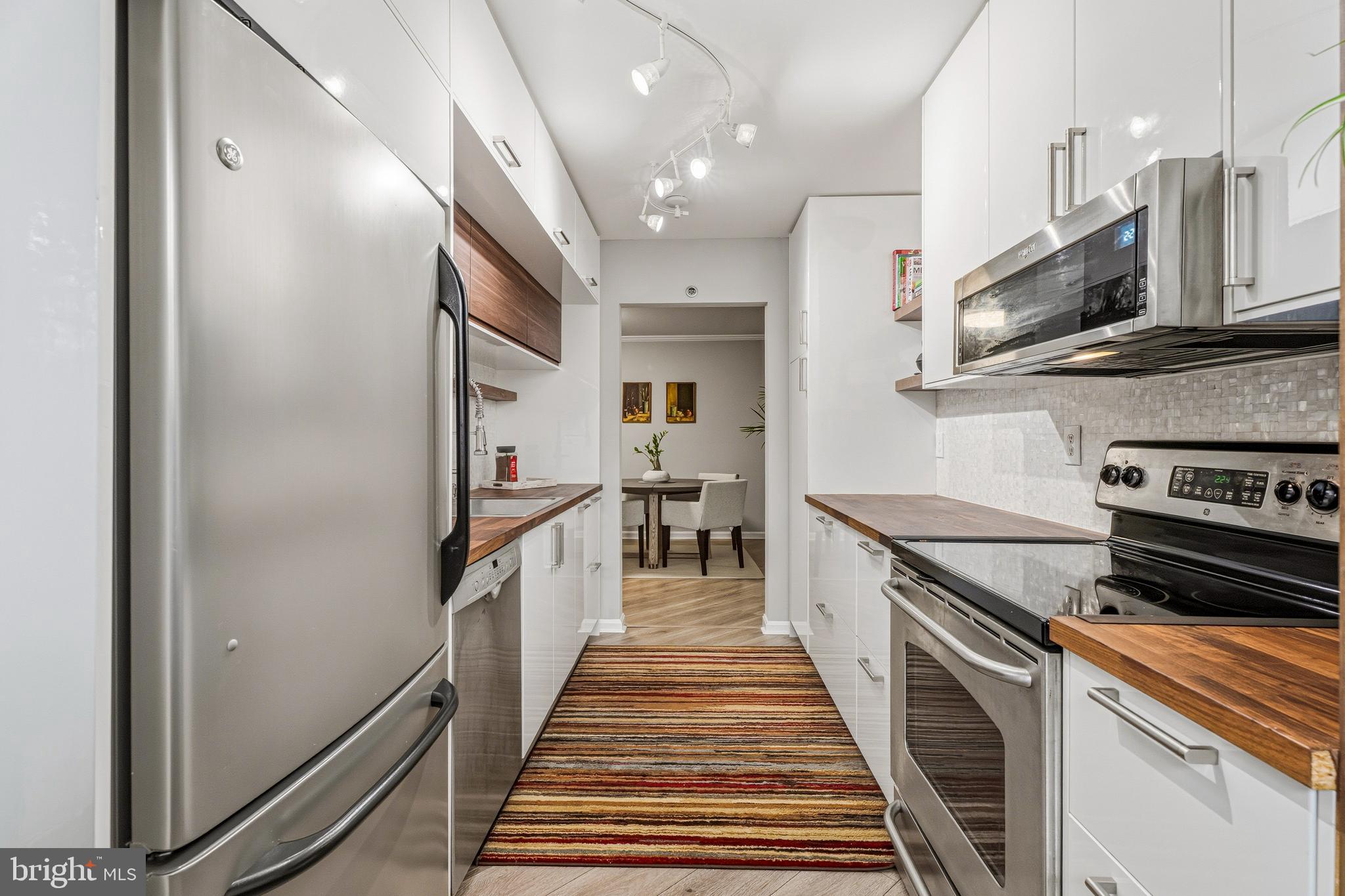 LOVETON FARMS - Residential