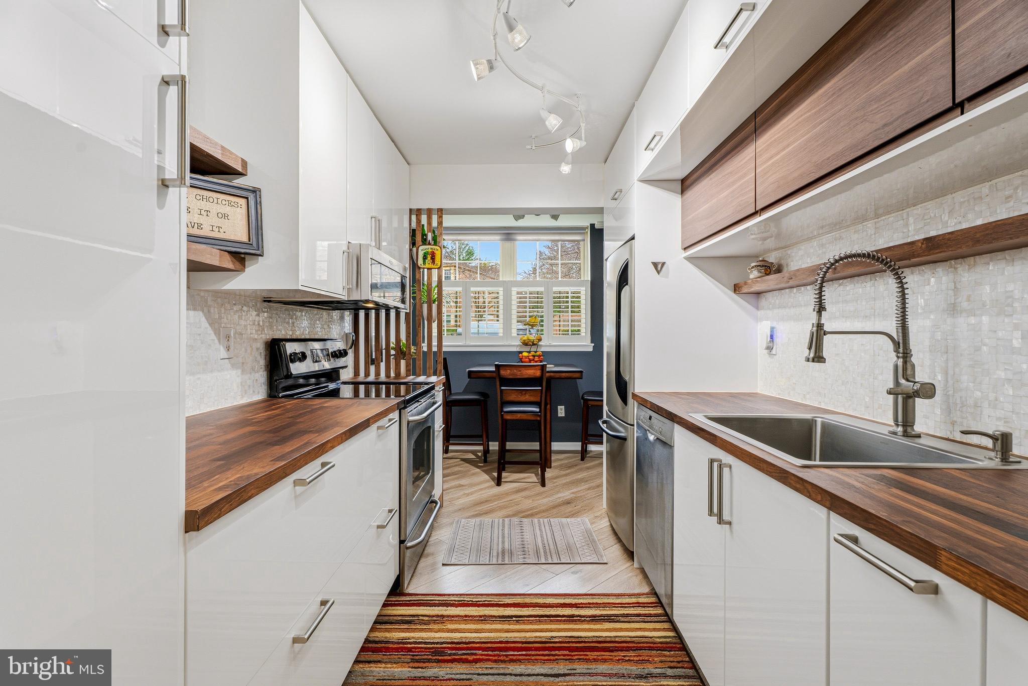 LOVETON FARMS - Residential