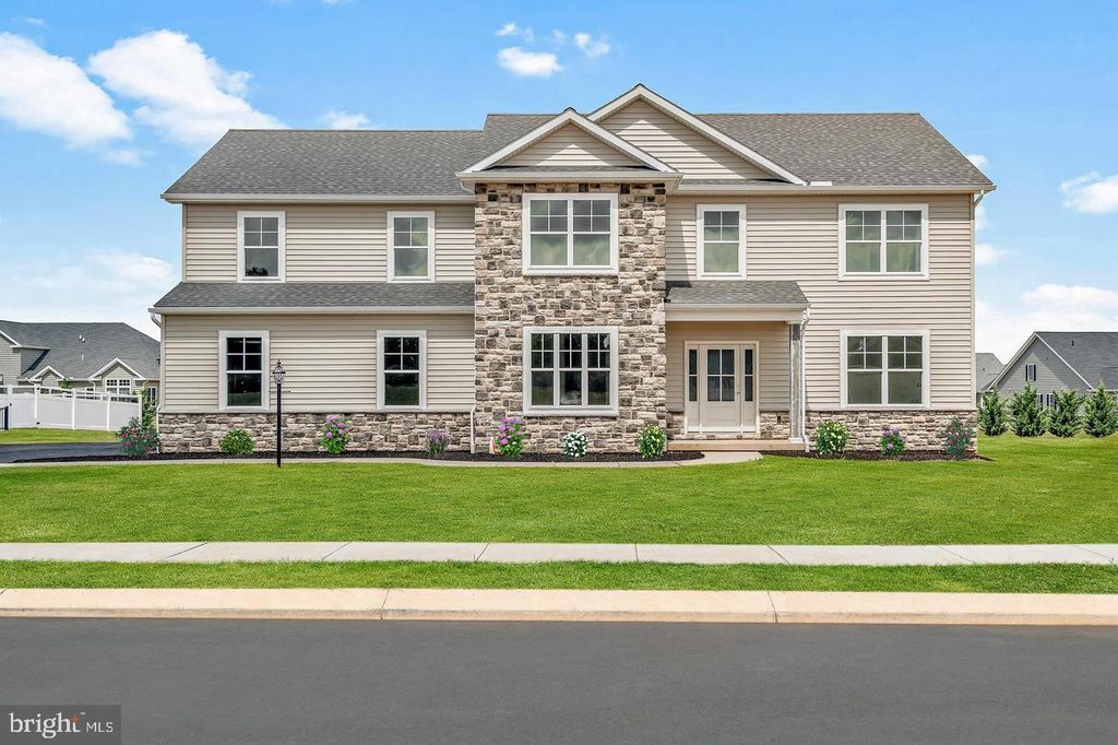 Photo of 112 Kensington Pl, MECHANICSBURG, PA 17050 (MLS # PACB2050820)