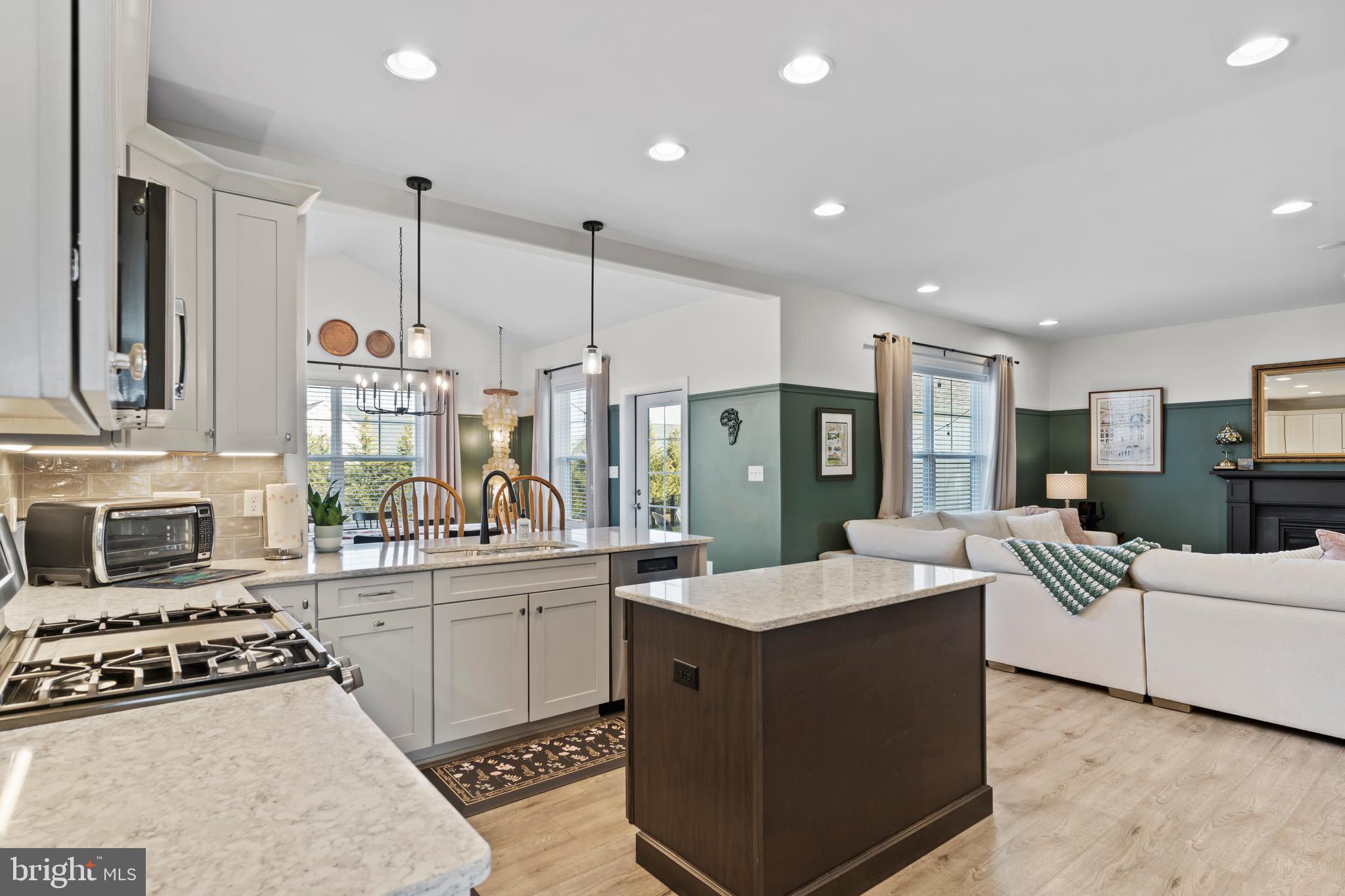 TRINDLE PLACE - Residential