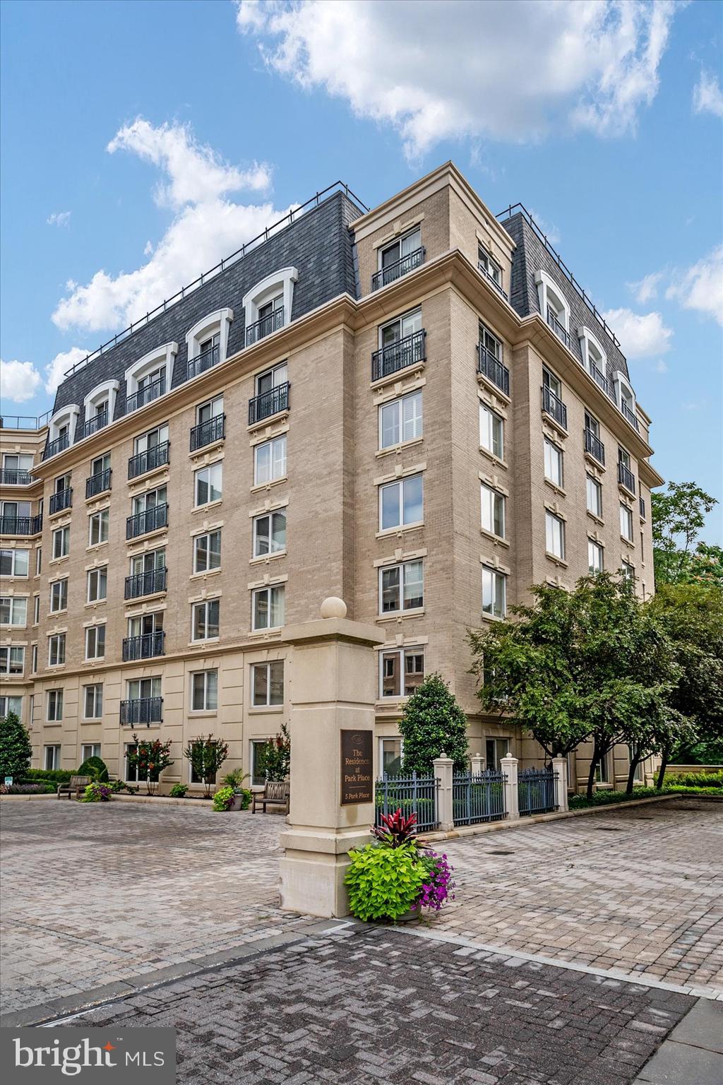 PARK PLACE - Residential