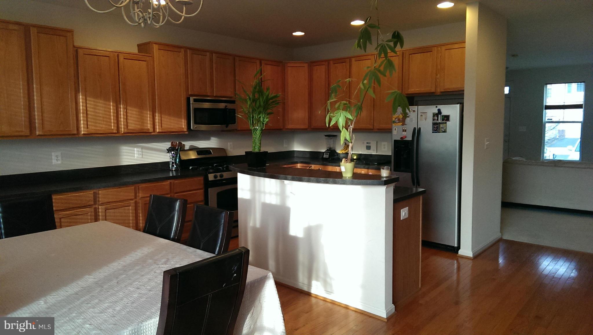 PEMBROOKE - Residential