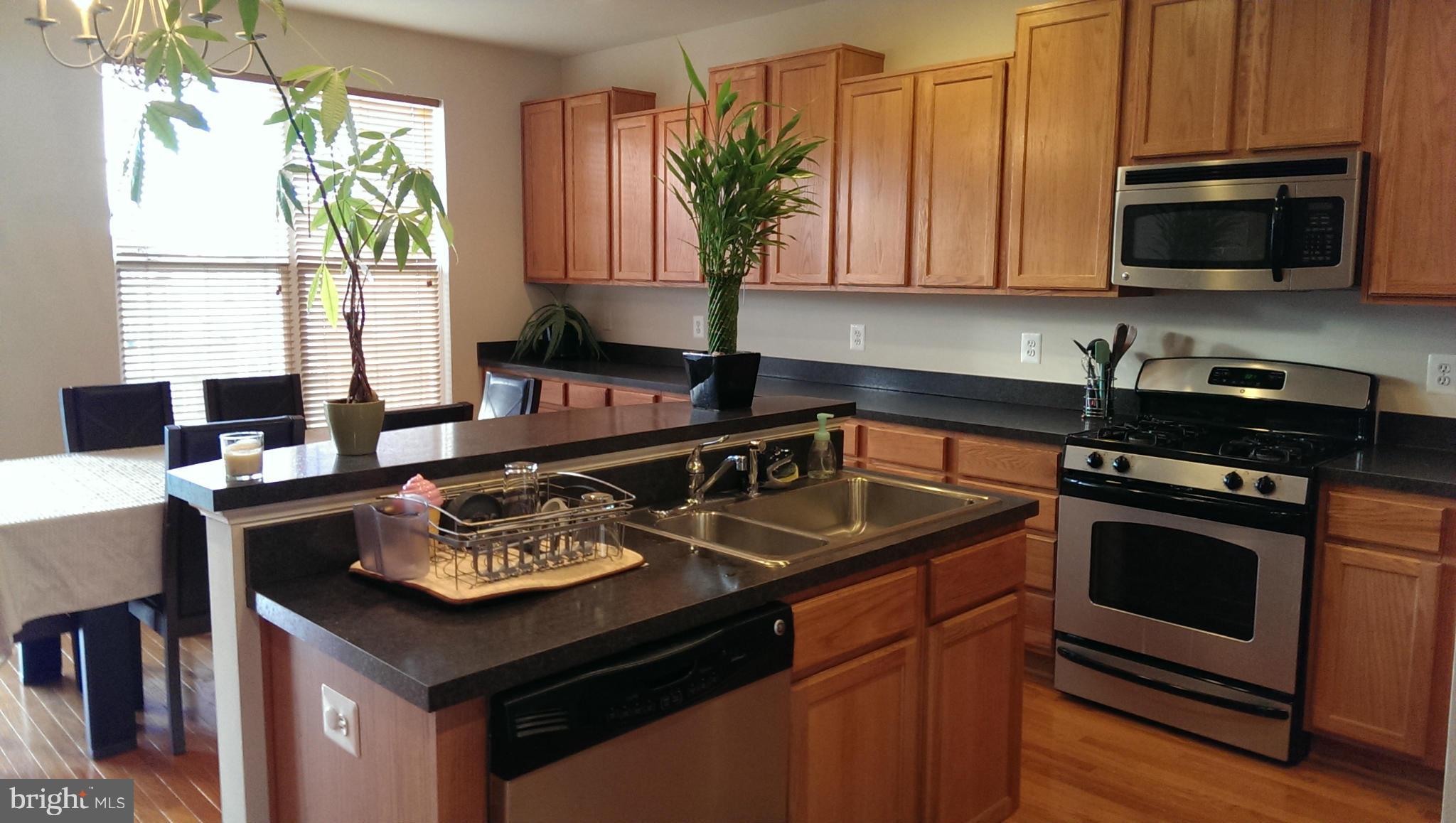 PEMBROOKE - Residential