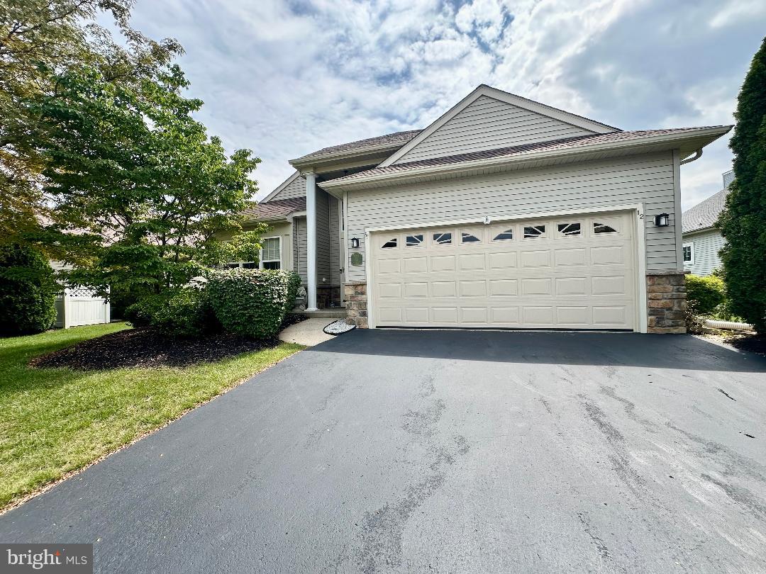 12 LORENZO ROAD