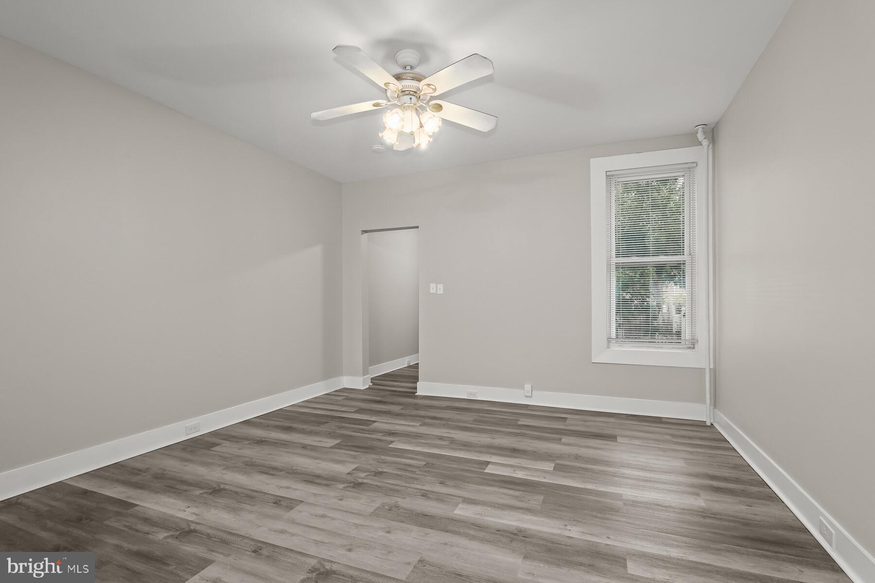 MEDFIELD - Residential