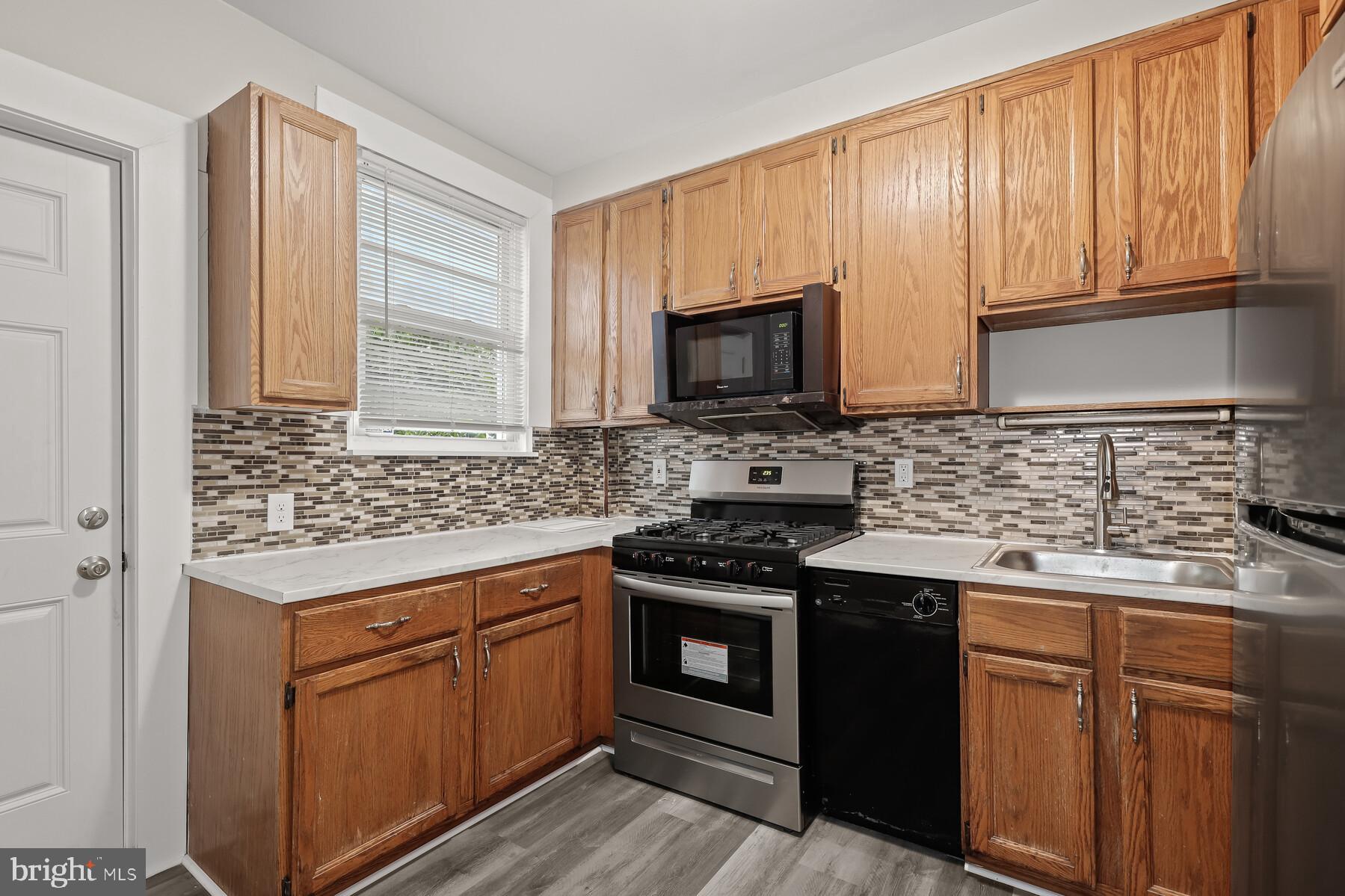 MEDFIELD - Residential