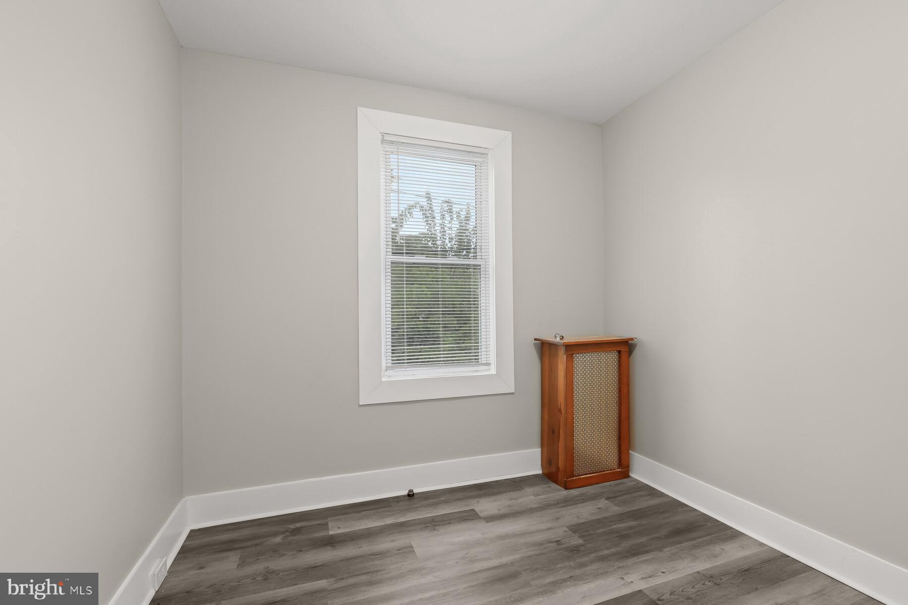 MEDFIELD - Residential