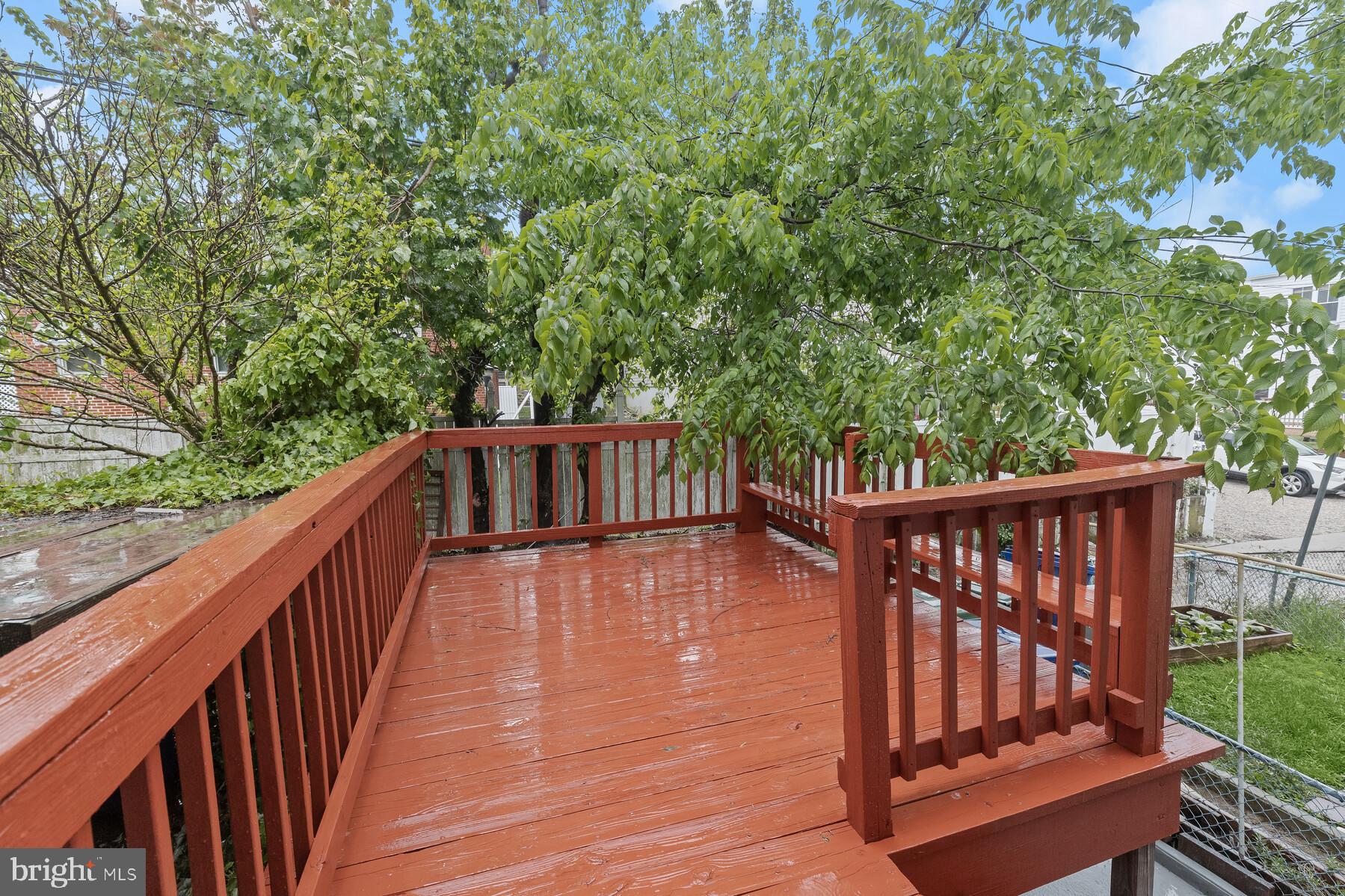 MEDFIELD - Residential