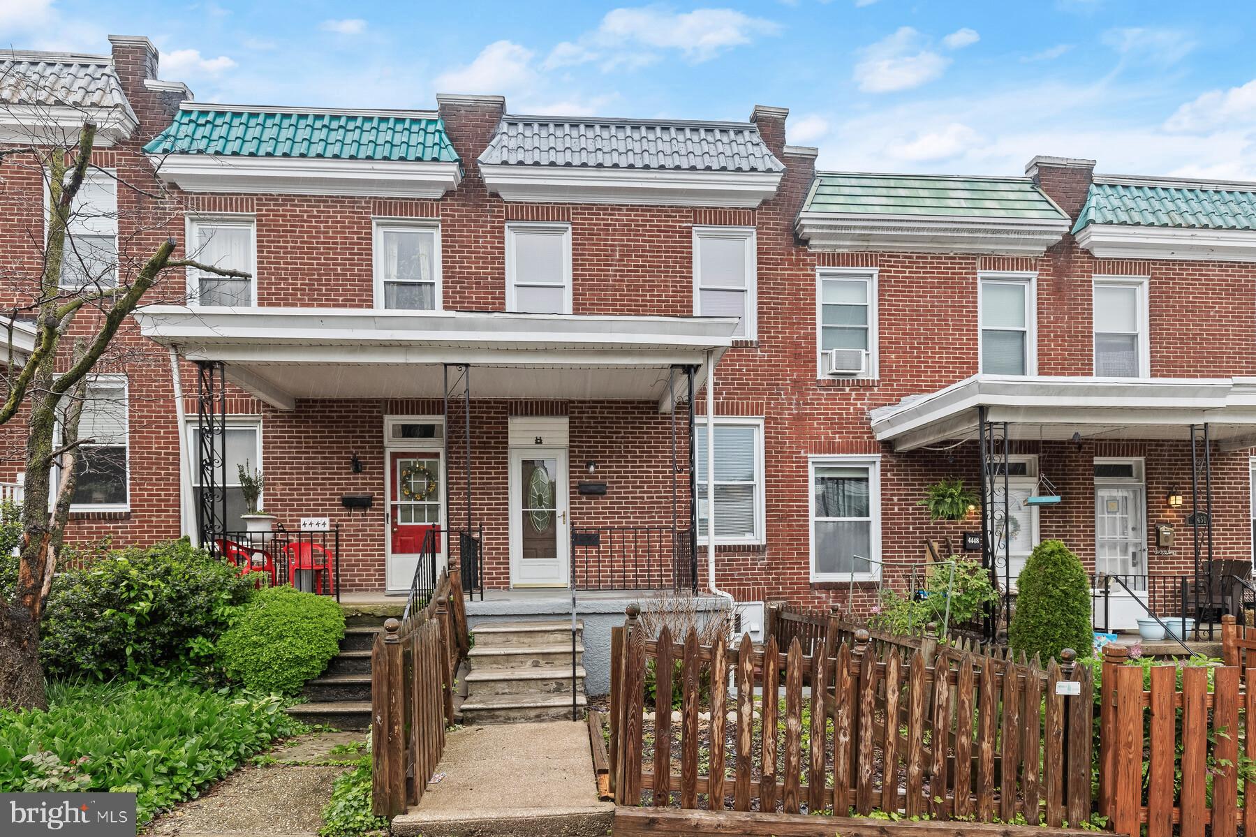 MEDFIELD - Residential