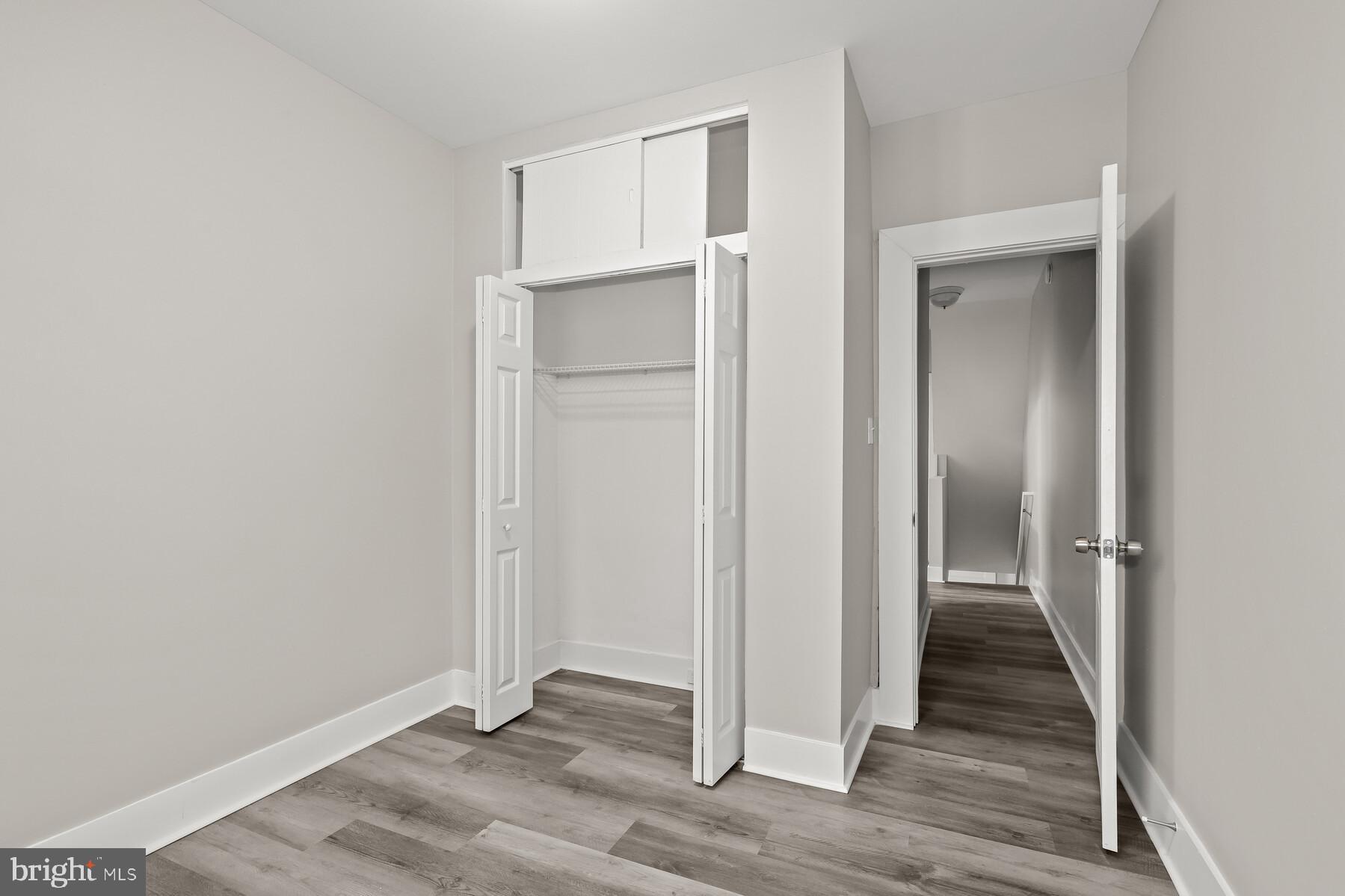 MEDFIELD - Residential