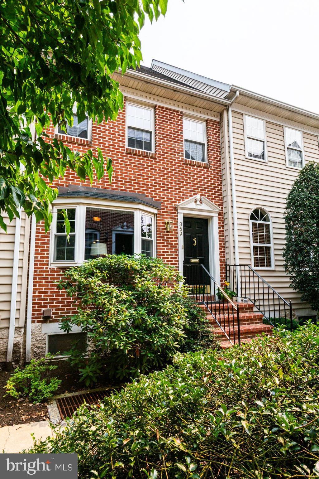 359 N ARCH STREET