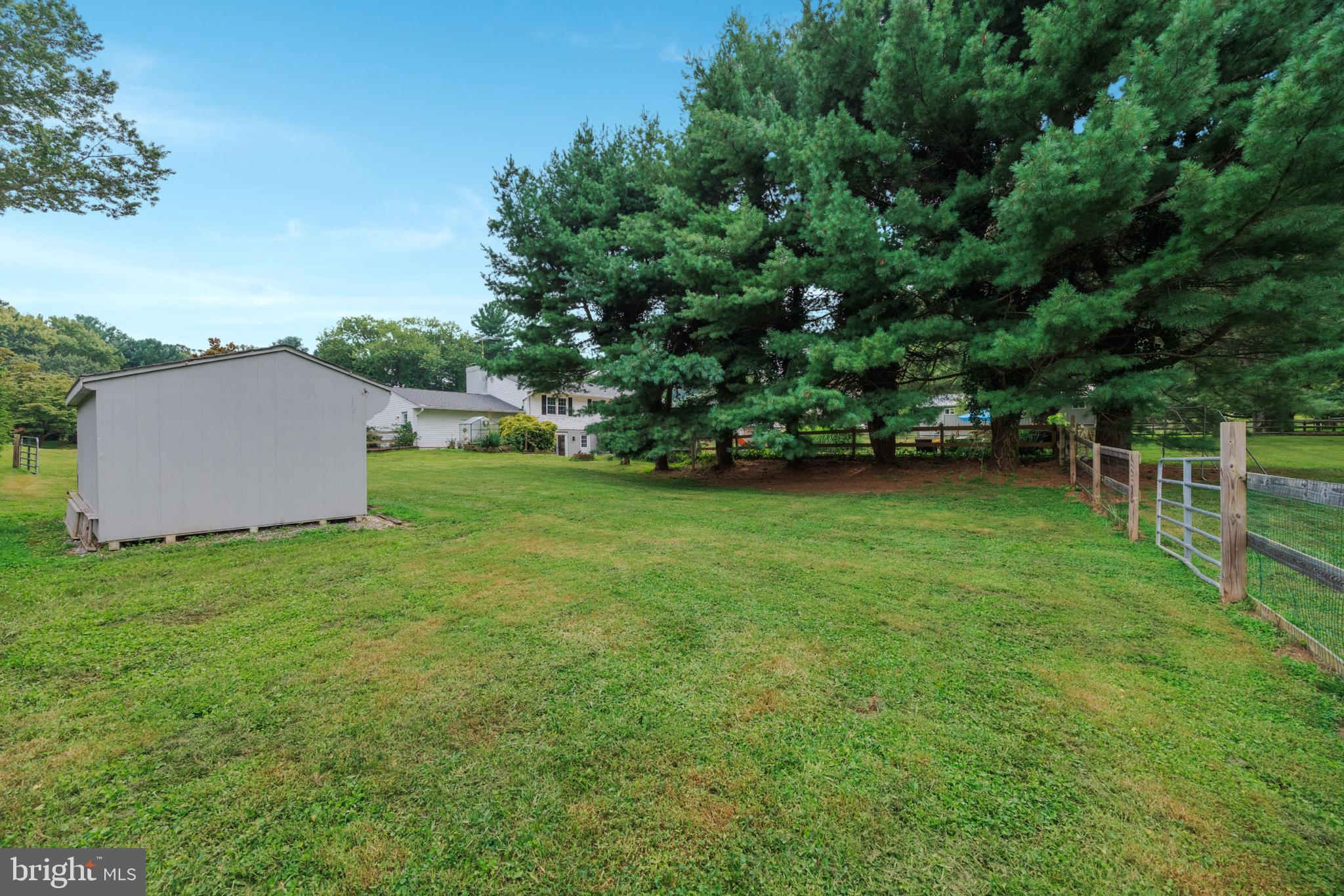 GWENLEE ESTATES - Residential