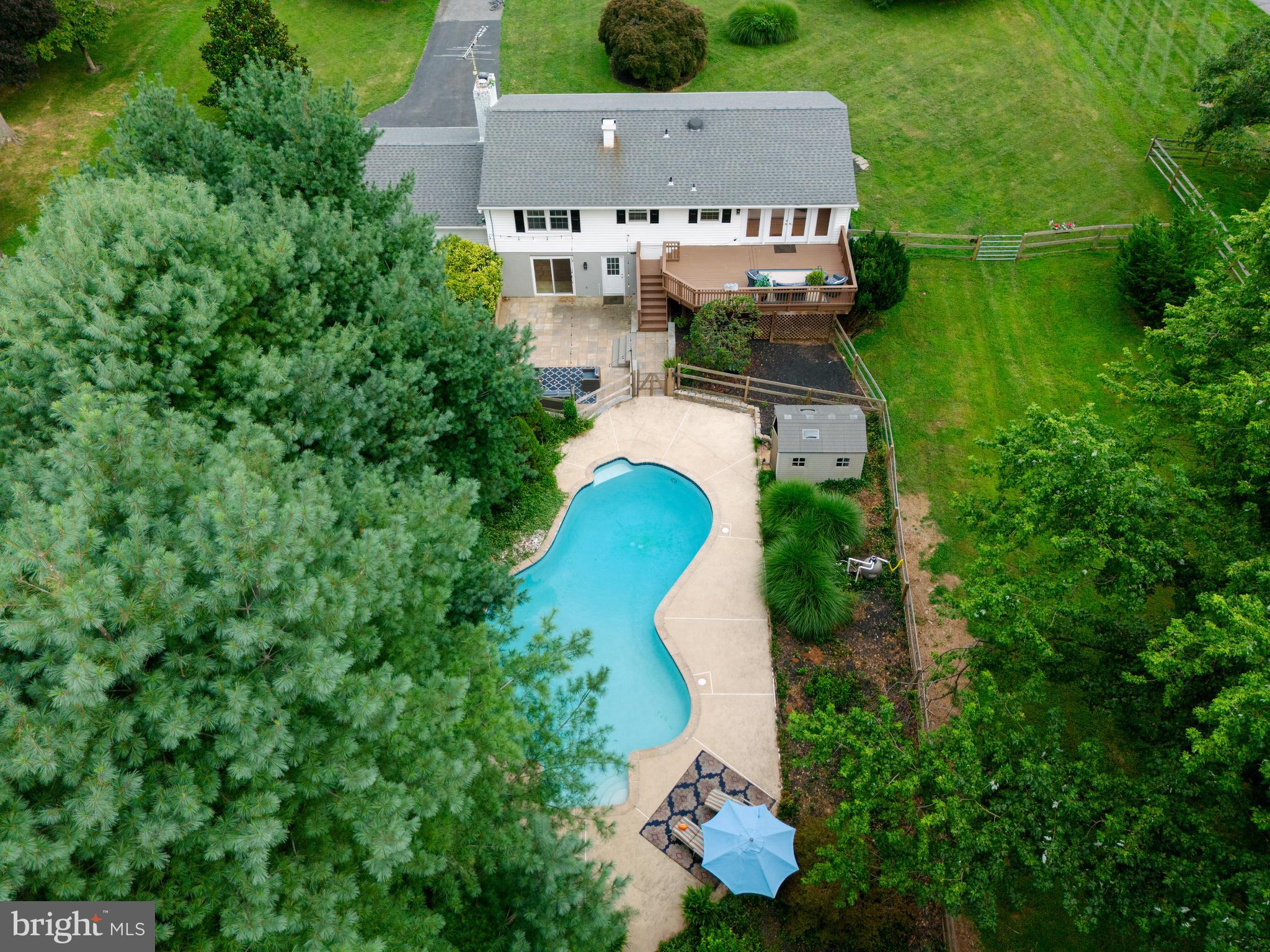 GWENLEE ESTATES - Residential