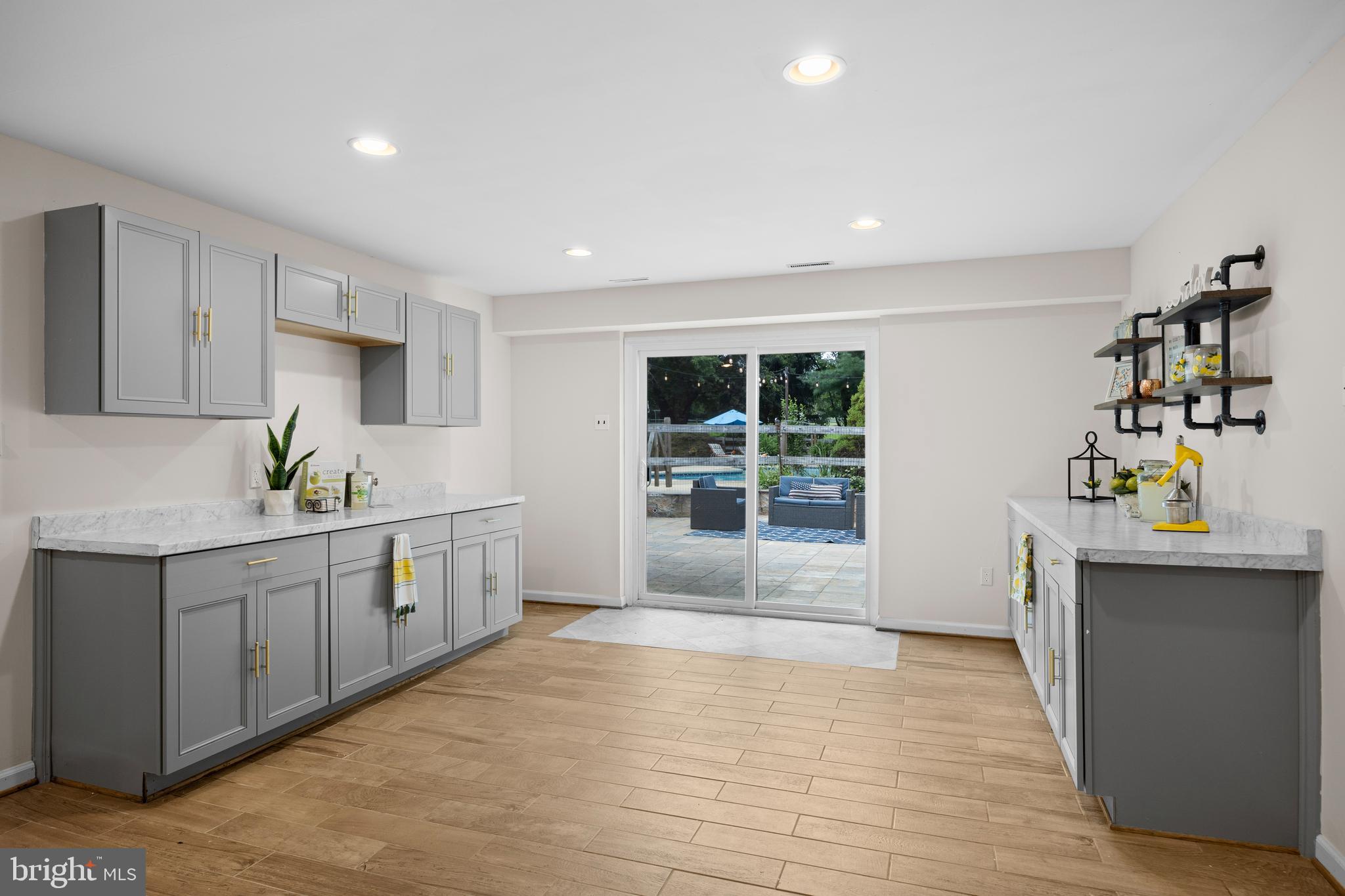 GWENLEE ESTATES - Residential