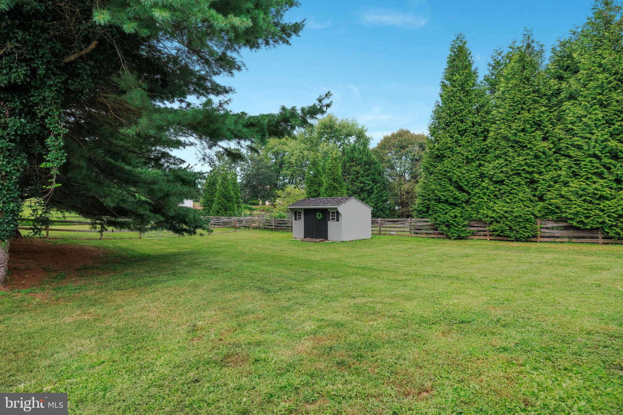 GWENLEE ESTATES - Residential