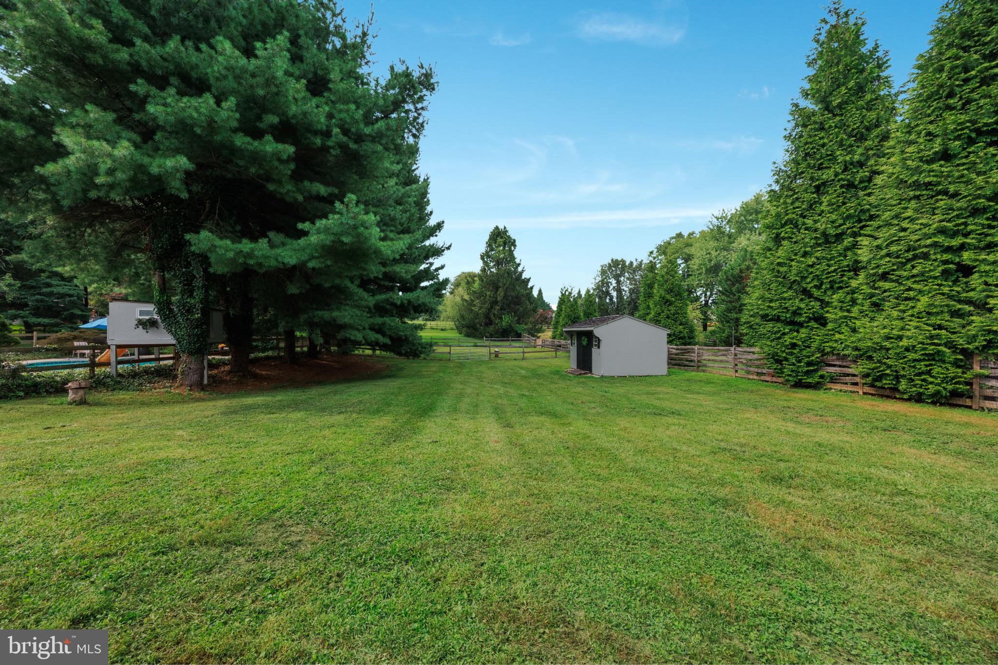 GWENLEE ESTATES - Residential