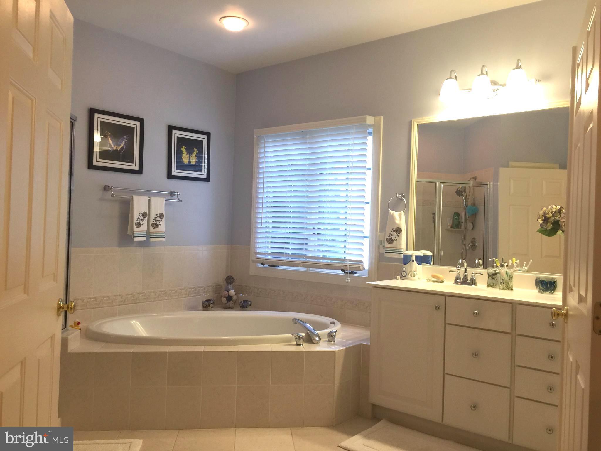 VIRGINIA OAKS - Residential