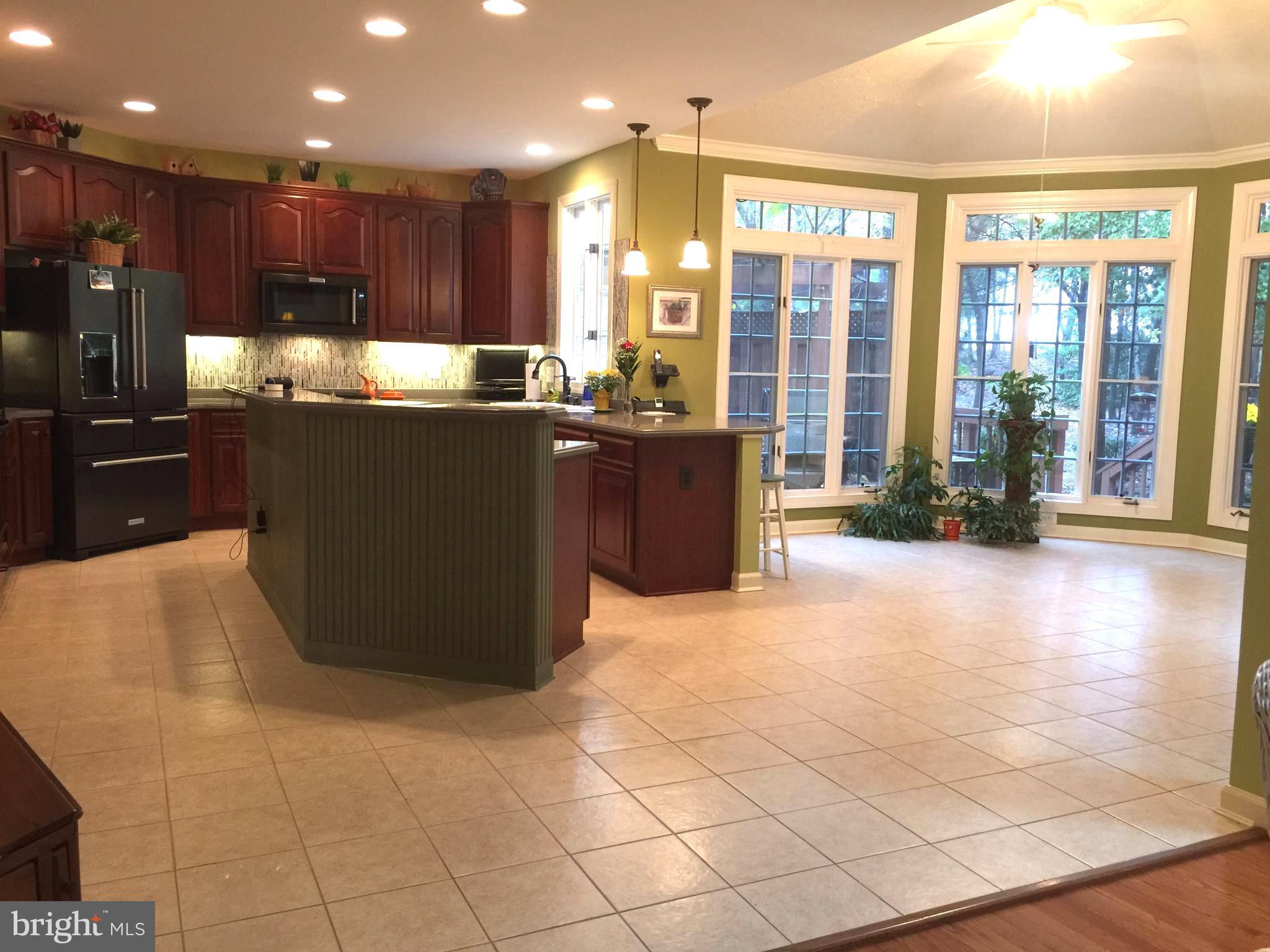 VIRGINIA OAKS - Residential