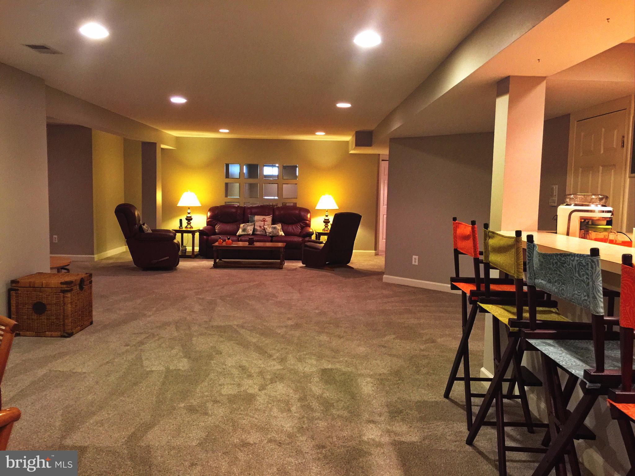 VIRGINIA OAKS - Residential