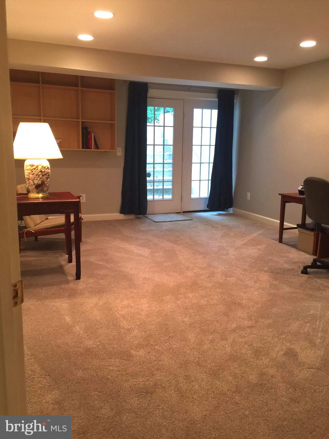 VIRGINIA OAKS - Residential