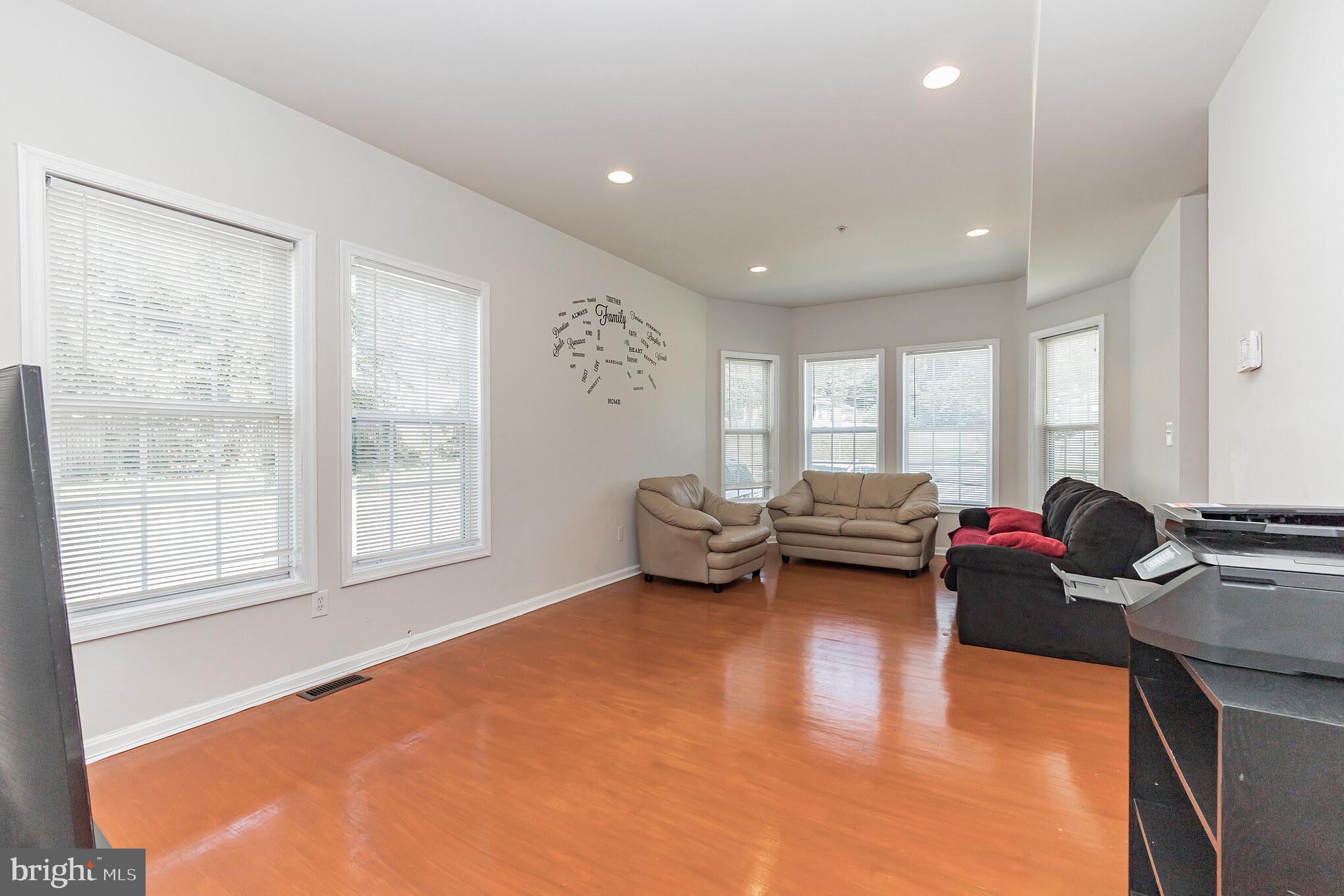 SYLVAN VISTA - Residential