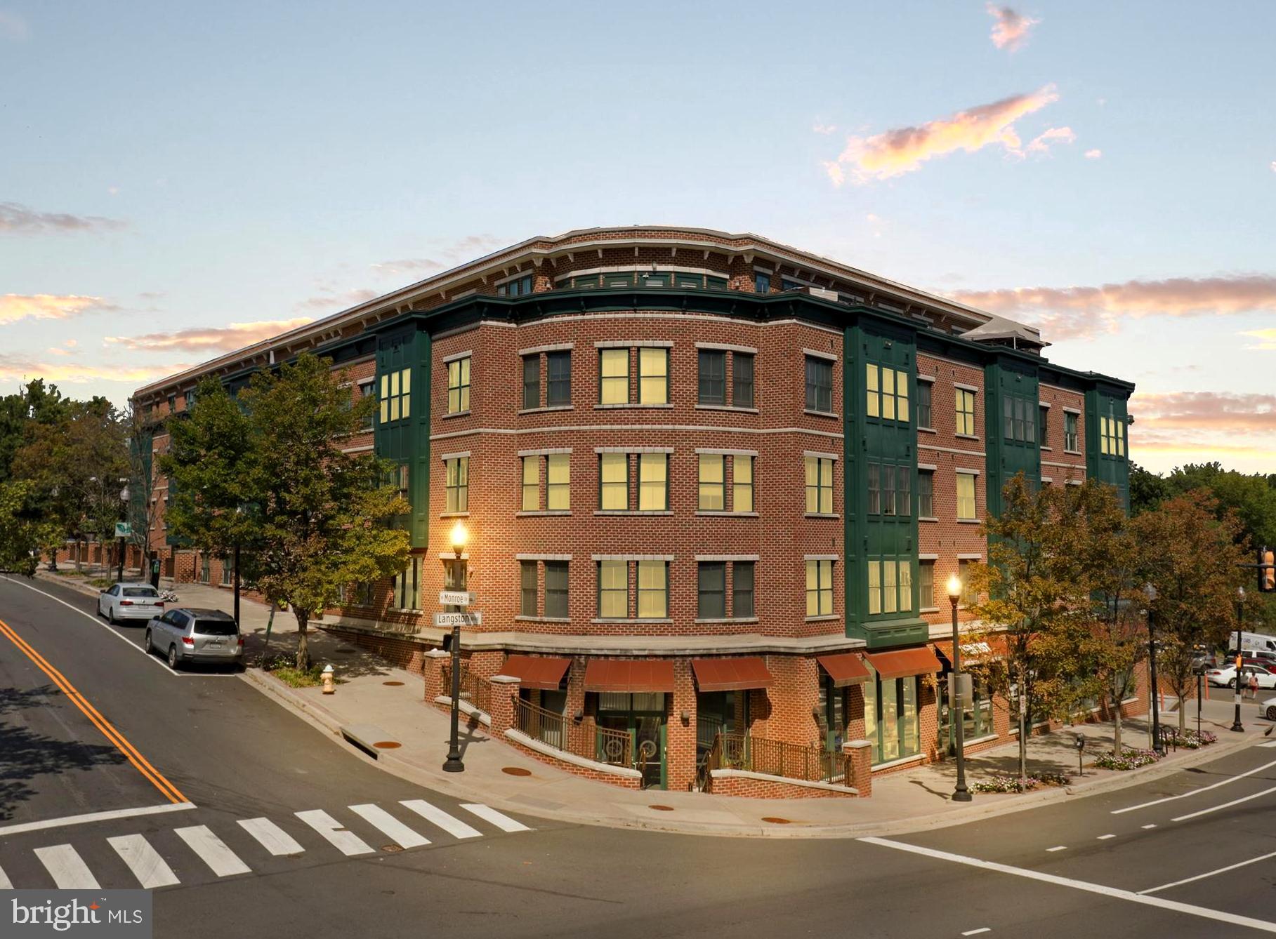 2101 N MONROE STREET 212