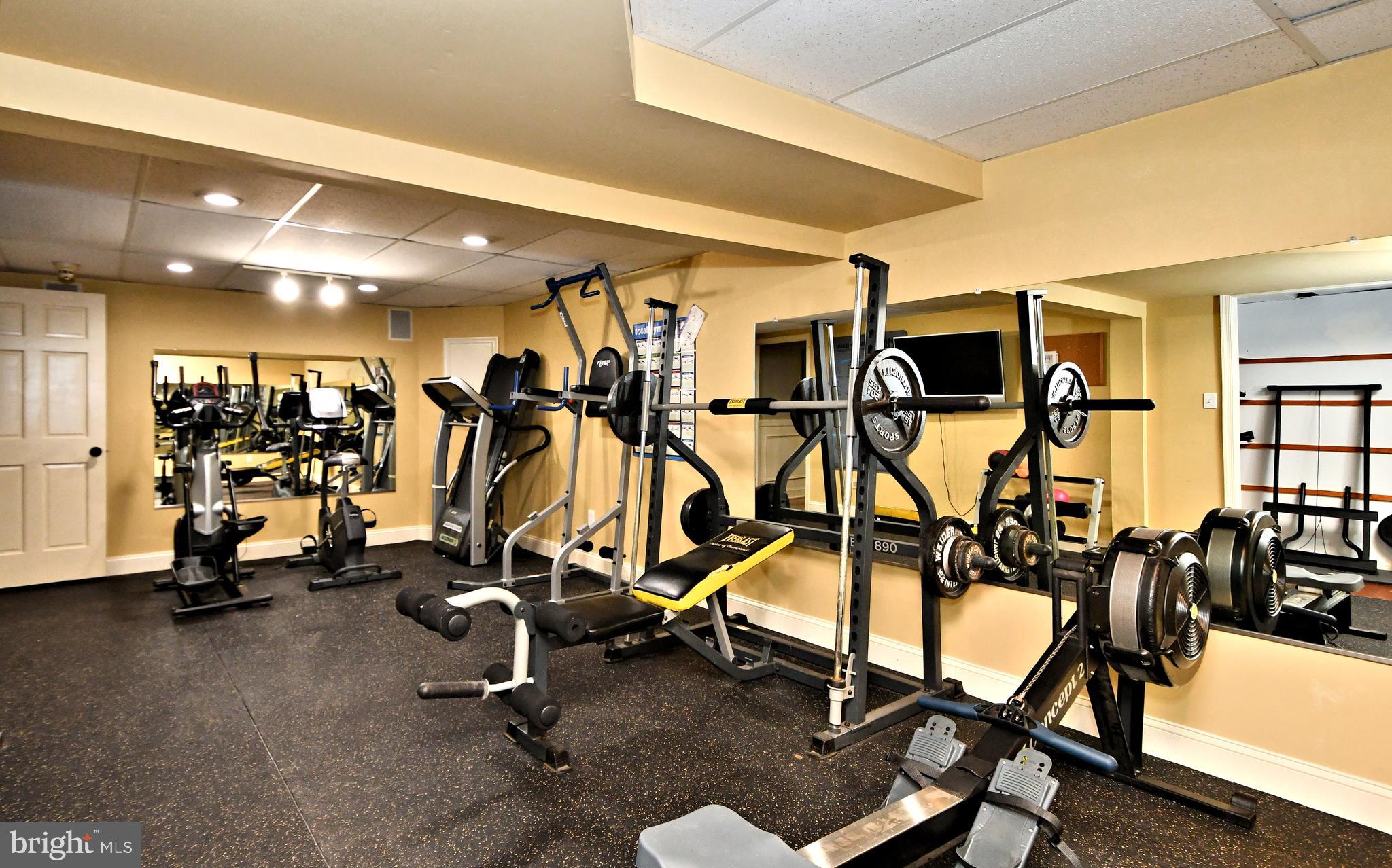 MERRICK FARM - Residential