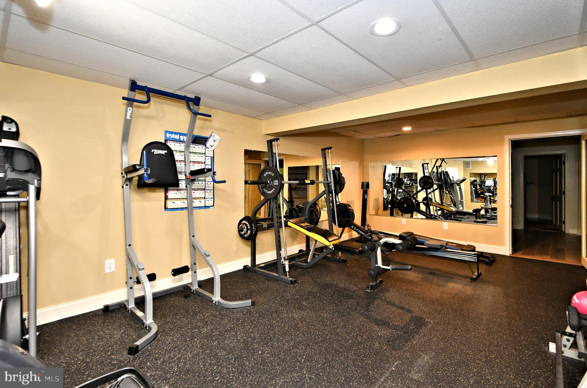 MERRICK FARM - Residential