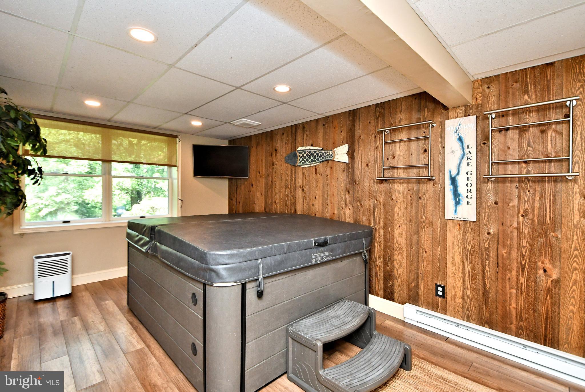 MERRICK FARM - Residential