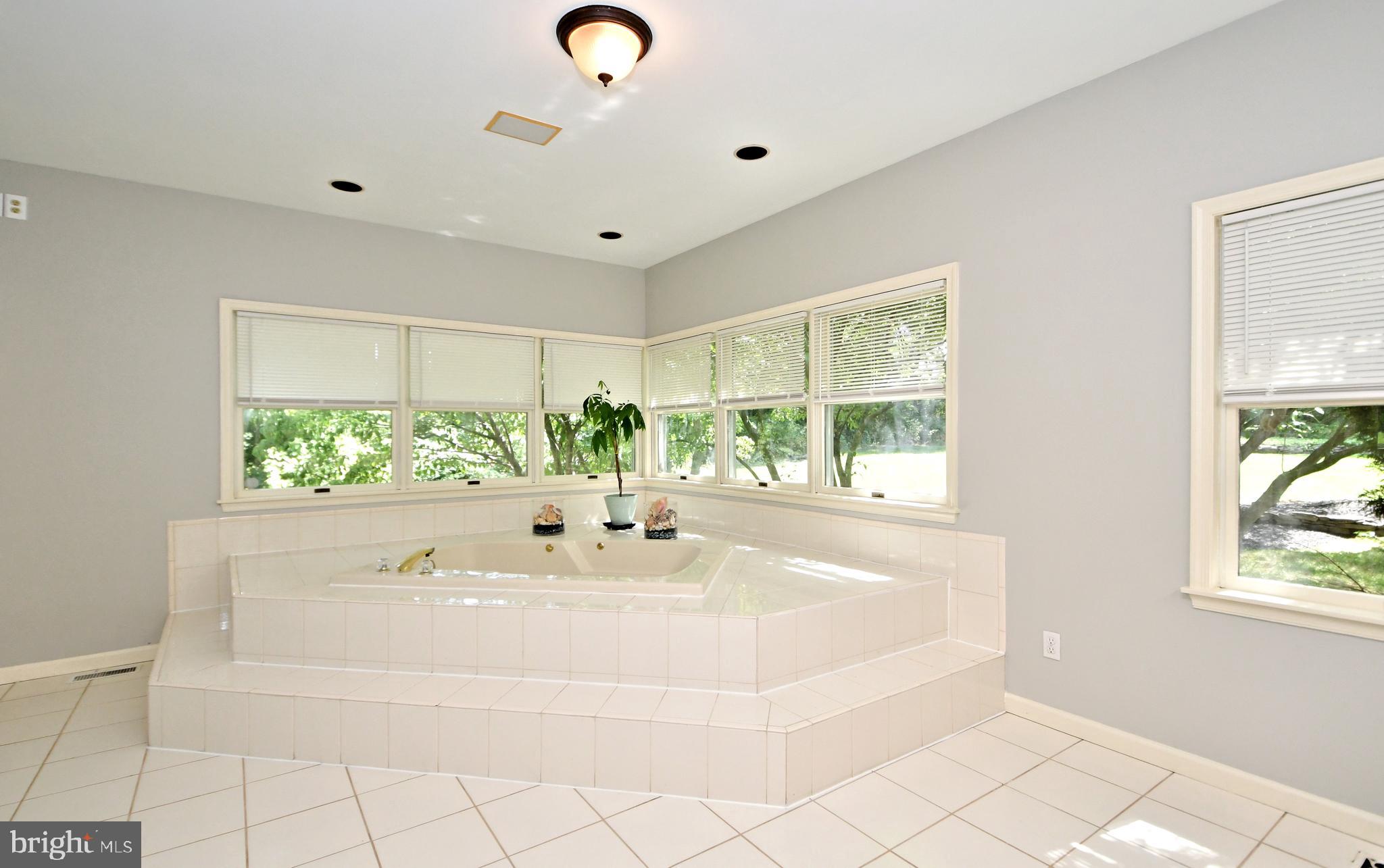 MERRICK FARM - Residential