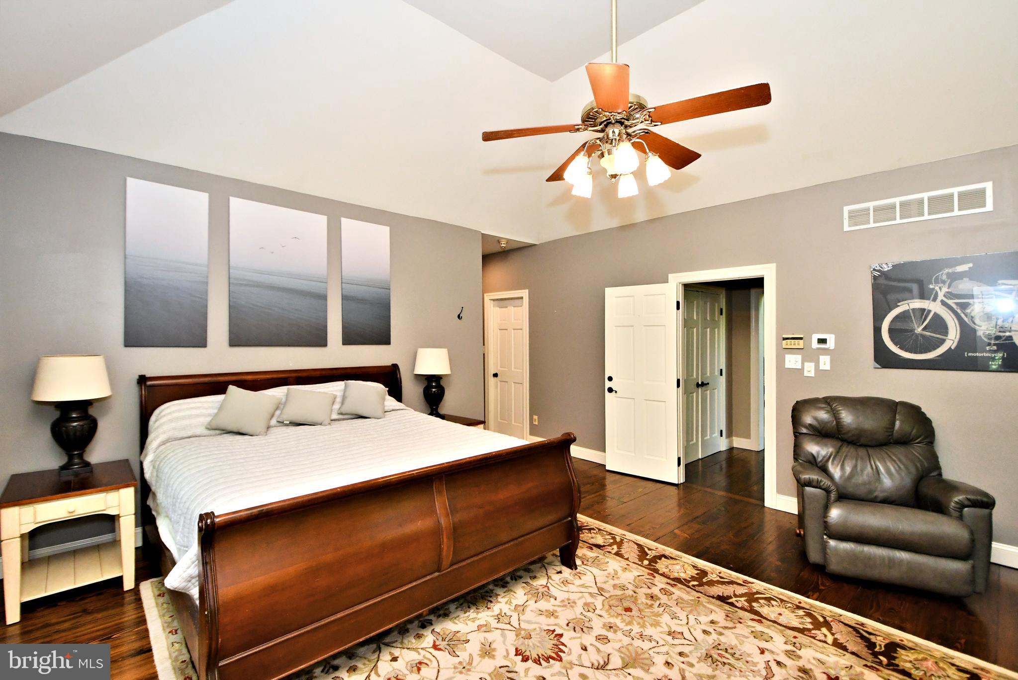 MERRICK FARM - Residential