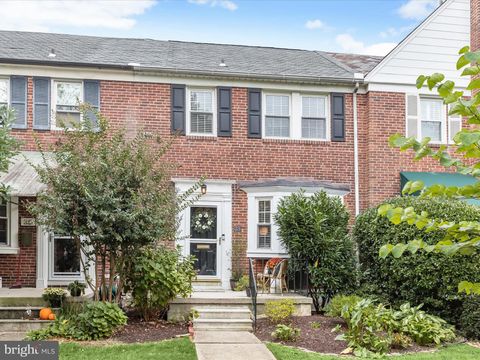 Photo of 33 Dunkirk Road, BALTIMORE, MD 21212 (MLS # MDBC2140076) Photo of 33 Dunkirk Road, BALTIMORE, MD 21212 (MLS # MDBC2140076)