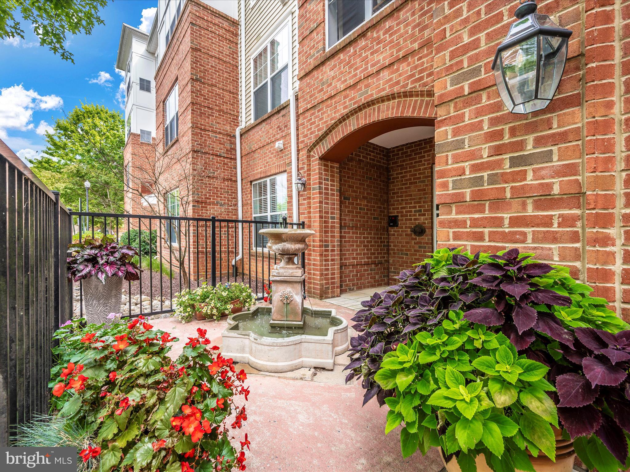 KINGS OVERLOOK - Residential