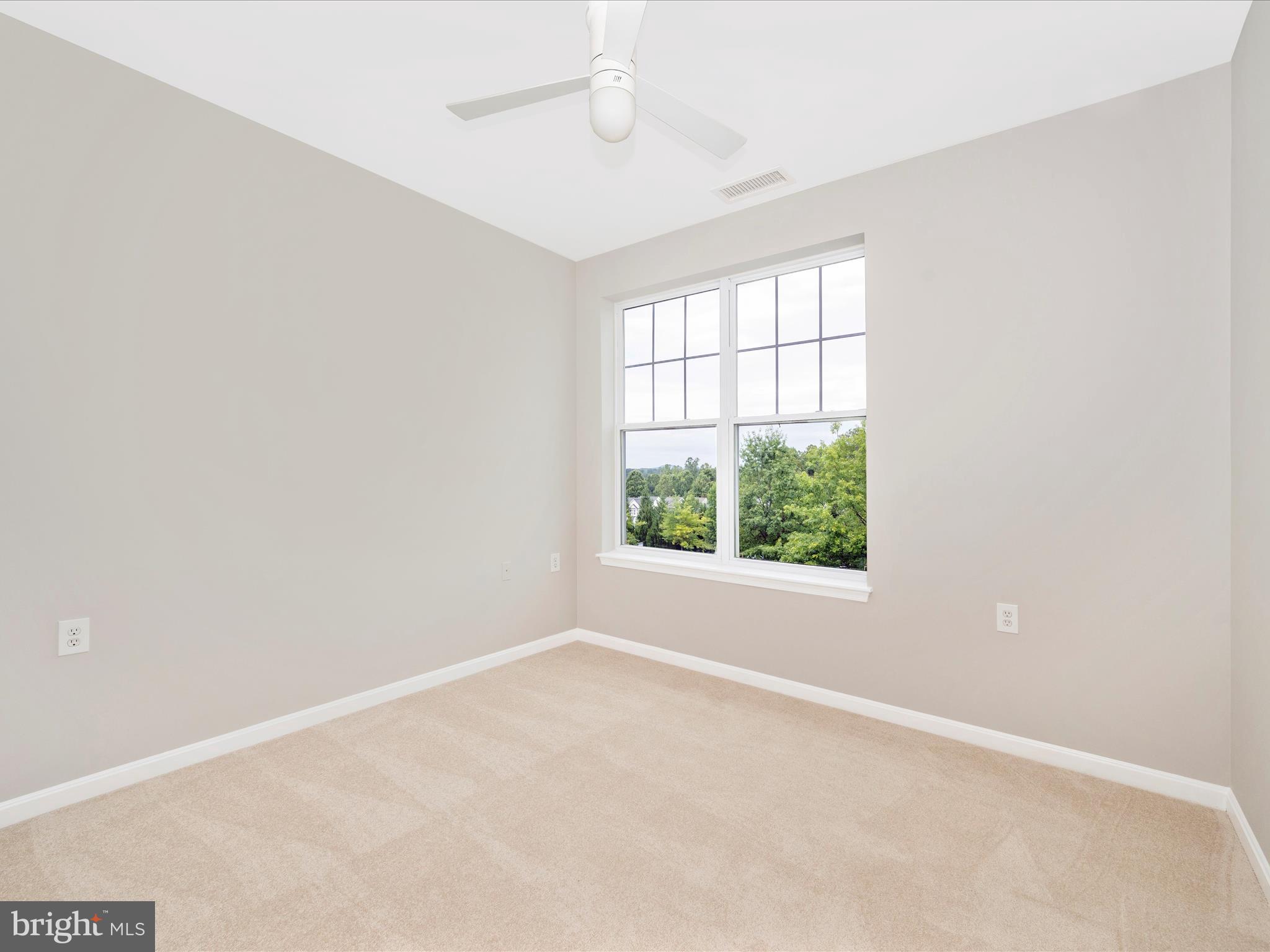 KINGS OVERLOOK - Residential