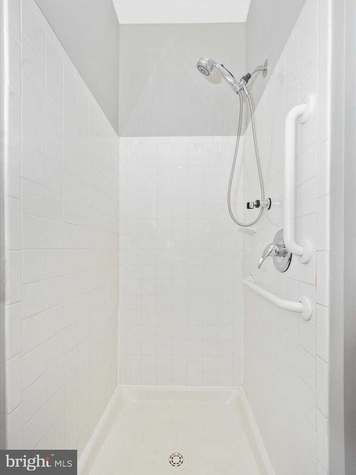 KINGS OVERLOOK - Residential