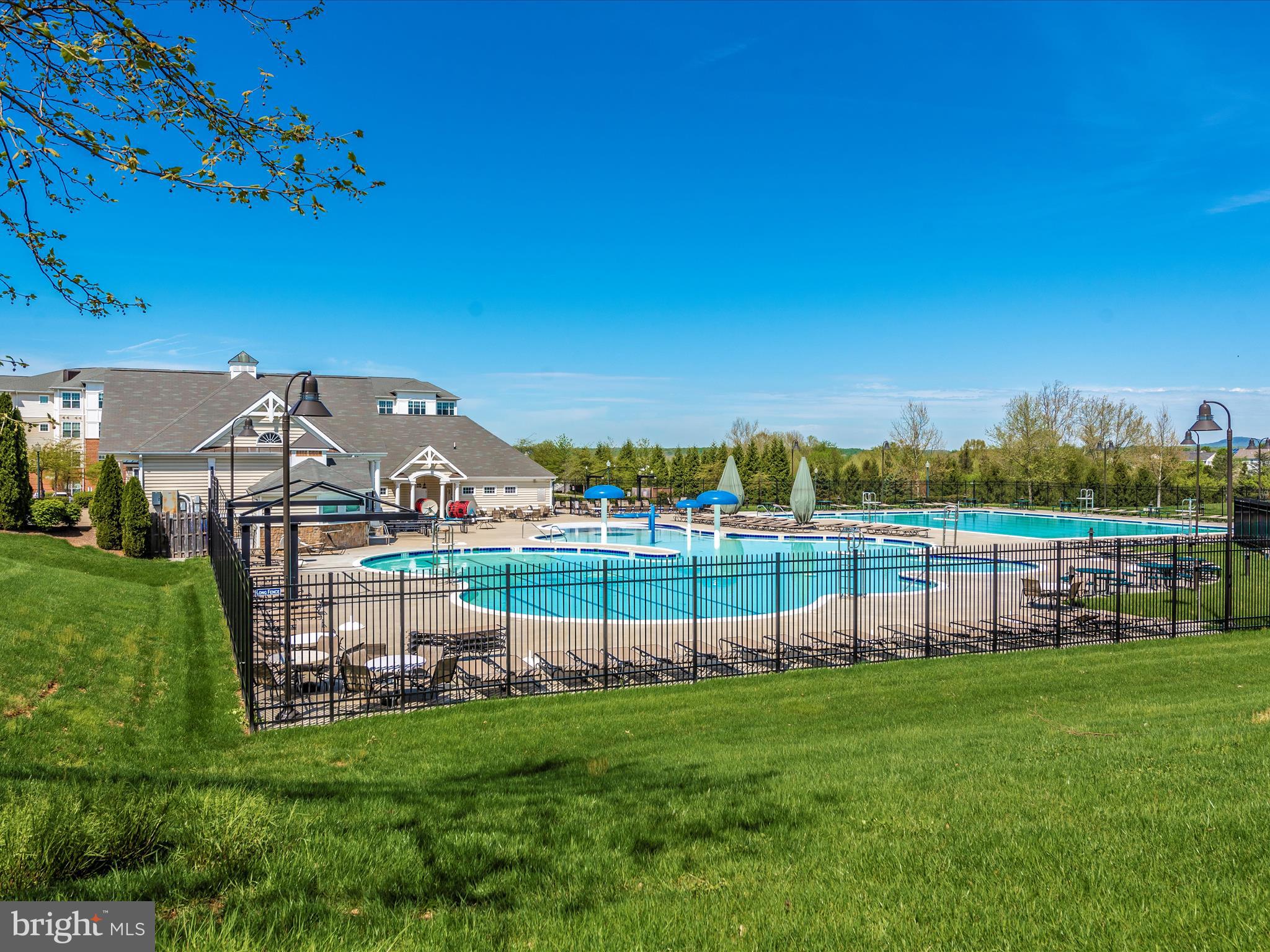 KINGS OVERLOOK - Residential