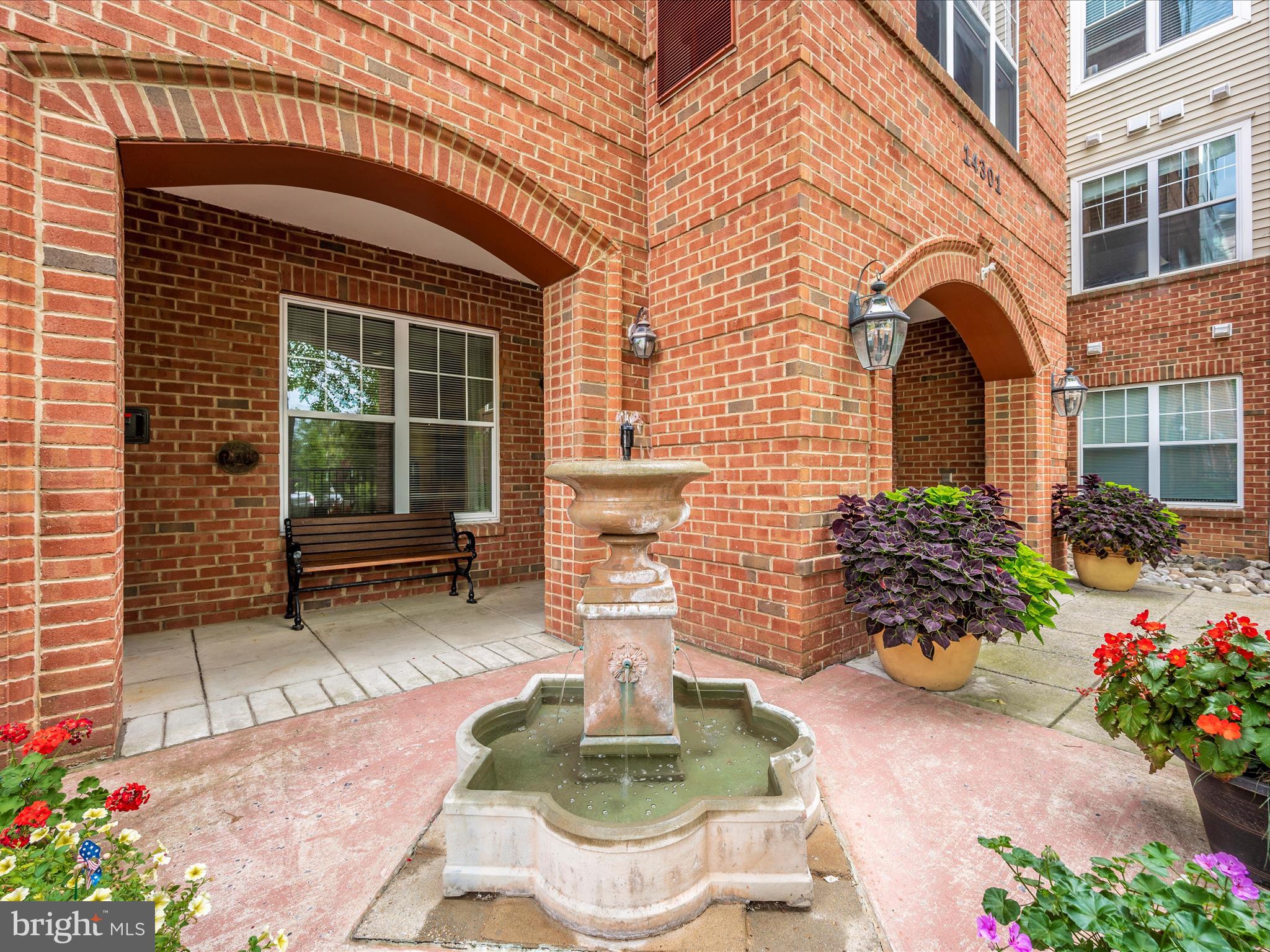 KINGS OVERLOOK - Residential