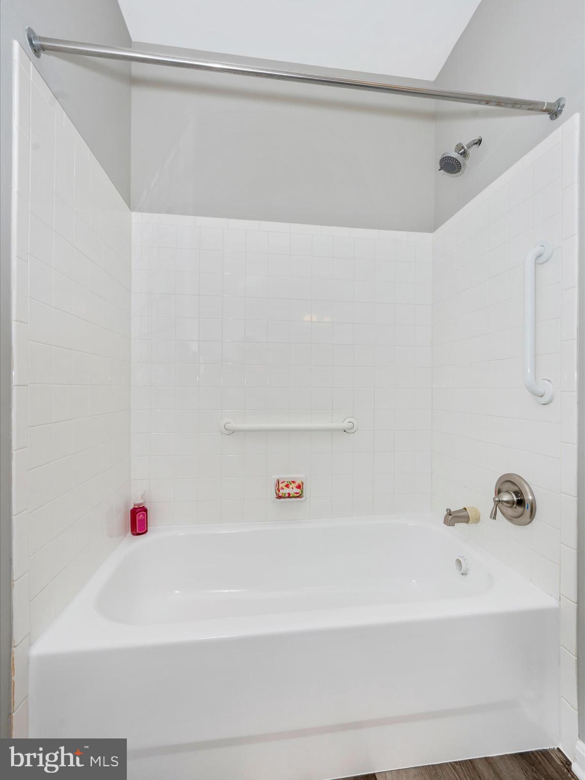 KINGS OVERLOOK - Residential