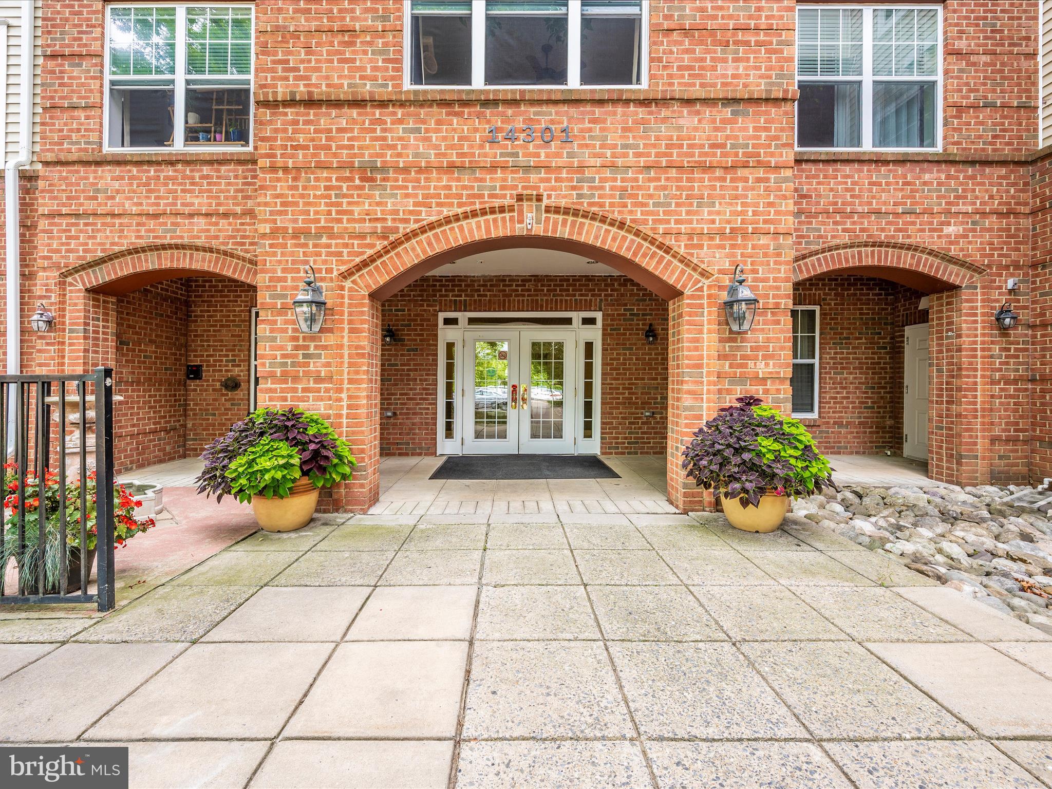 KINGS OVERLOOK - Residential