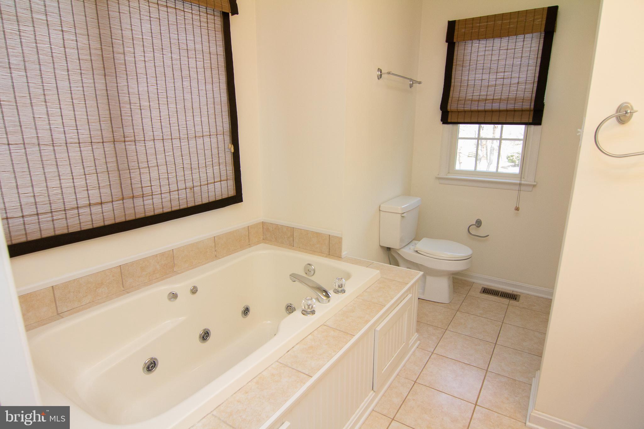 CARROLL COUNTY FARMETTES - Residential