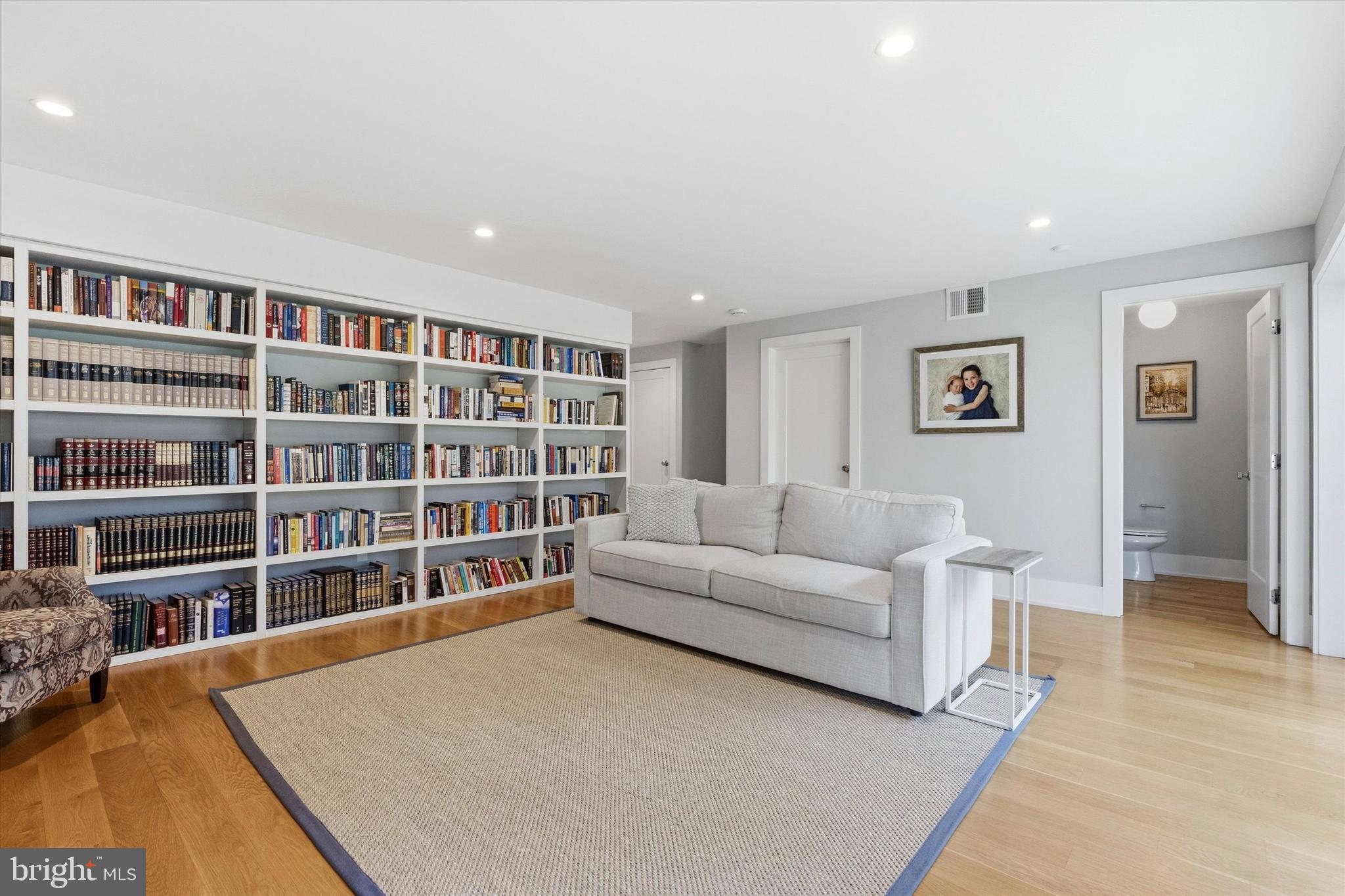 NARBERTH - Residential