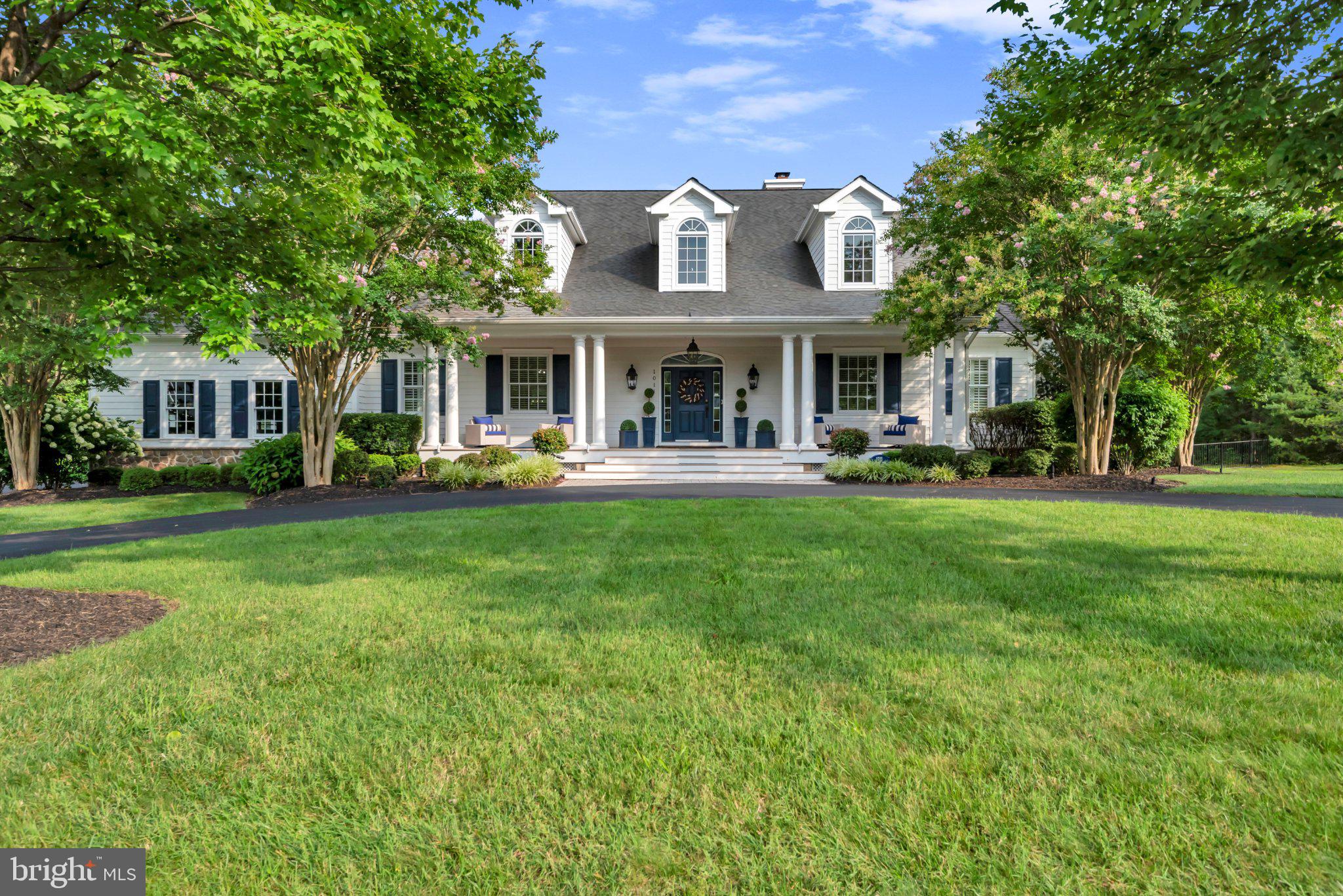 1011 SAINT ANNE LANE