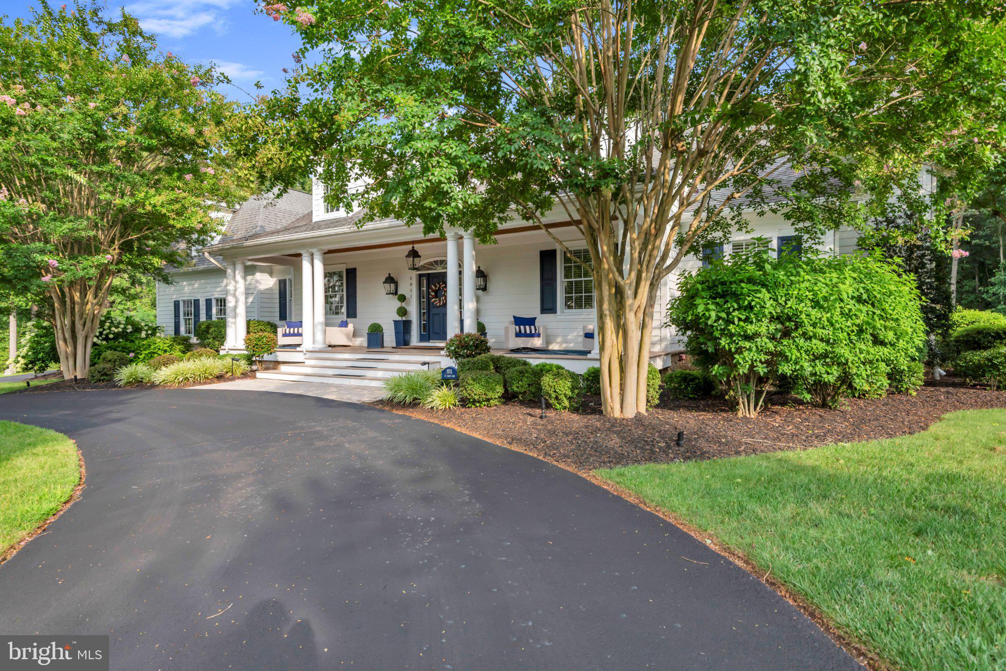 1011 SAINT ANNE LANE